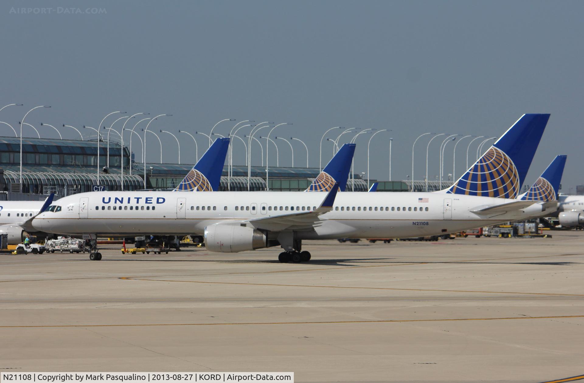 N21108, 1994 Boeing 757-224 C/N 27298, Boeing 757-200