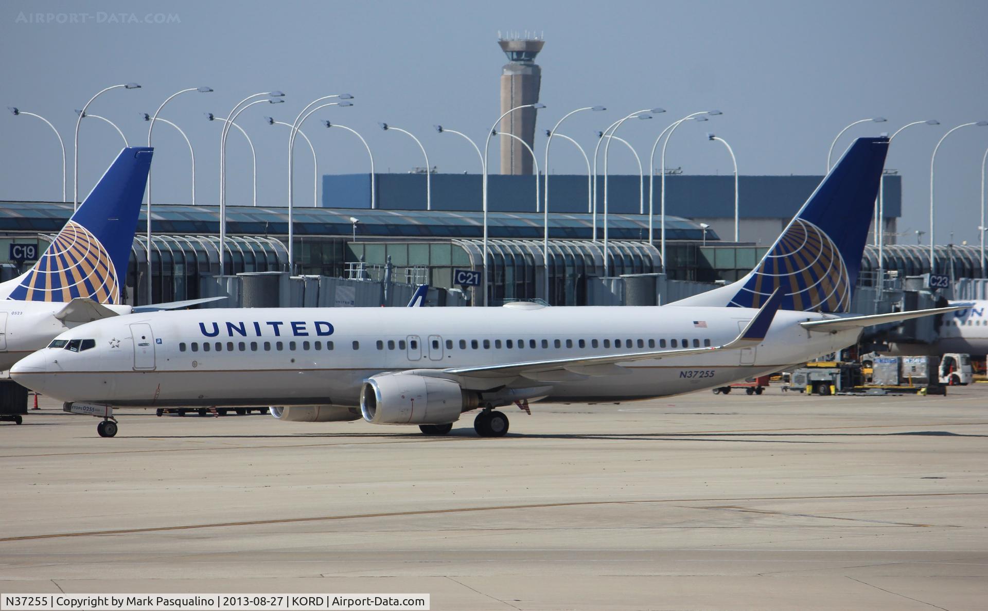 N37255, 2000 Boeing 737-824 C/N 30610, Boeing 737-800