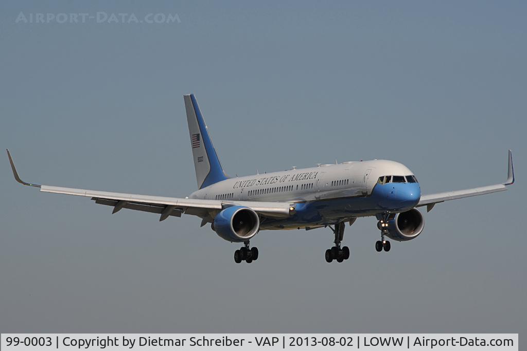 99-0003, 1998 Boeing C-32A (757-200) C/N 29027, USAF Boeing 757-200