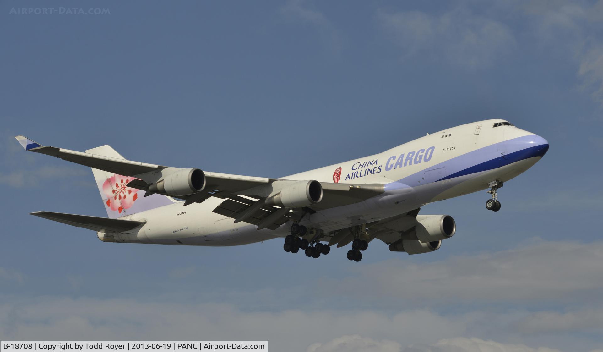 B-18708, 2001 Boeing 747-409F/SCD C/N 30765, Landing at Anchorage
