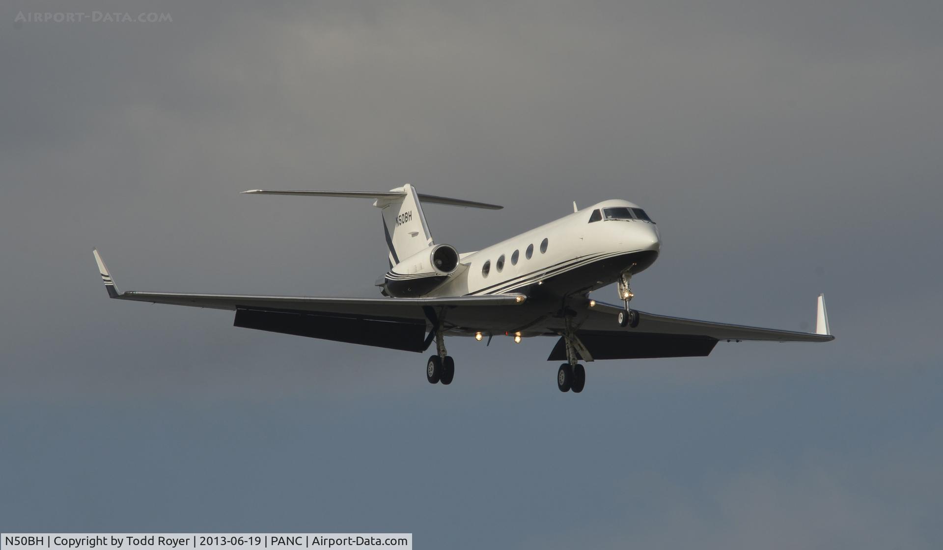 N50BH, 1982 Gulfstream American G-1159A Gulfstream III C/N 359, Landing at Anchorage