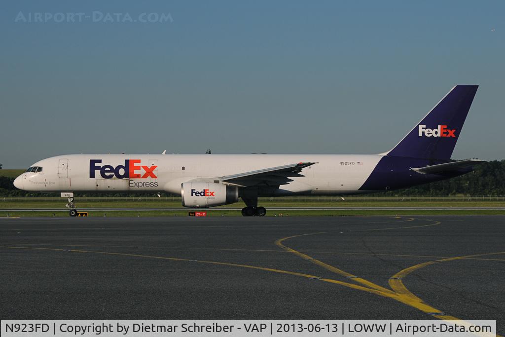 N923FD, 1992 Boeing 757-204 C/N 26266, Fedex Boeing 757-200