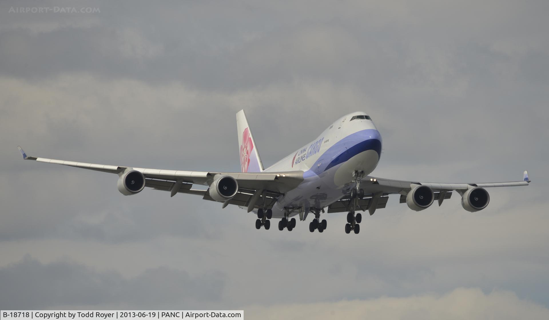 B-18718, Boeing 747-409F/SCD C/N 30770, Arriving at Anchorage