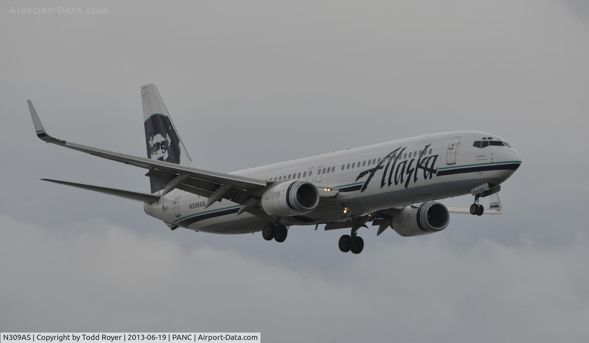 N309AS, 2001 Boeing 737-990 C/N 30857, Arriving at Anchorage