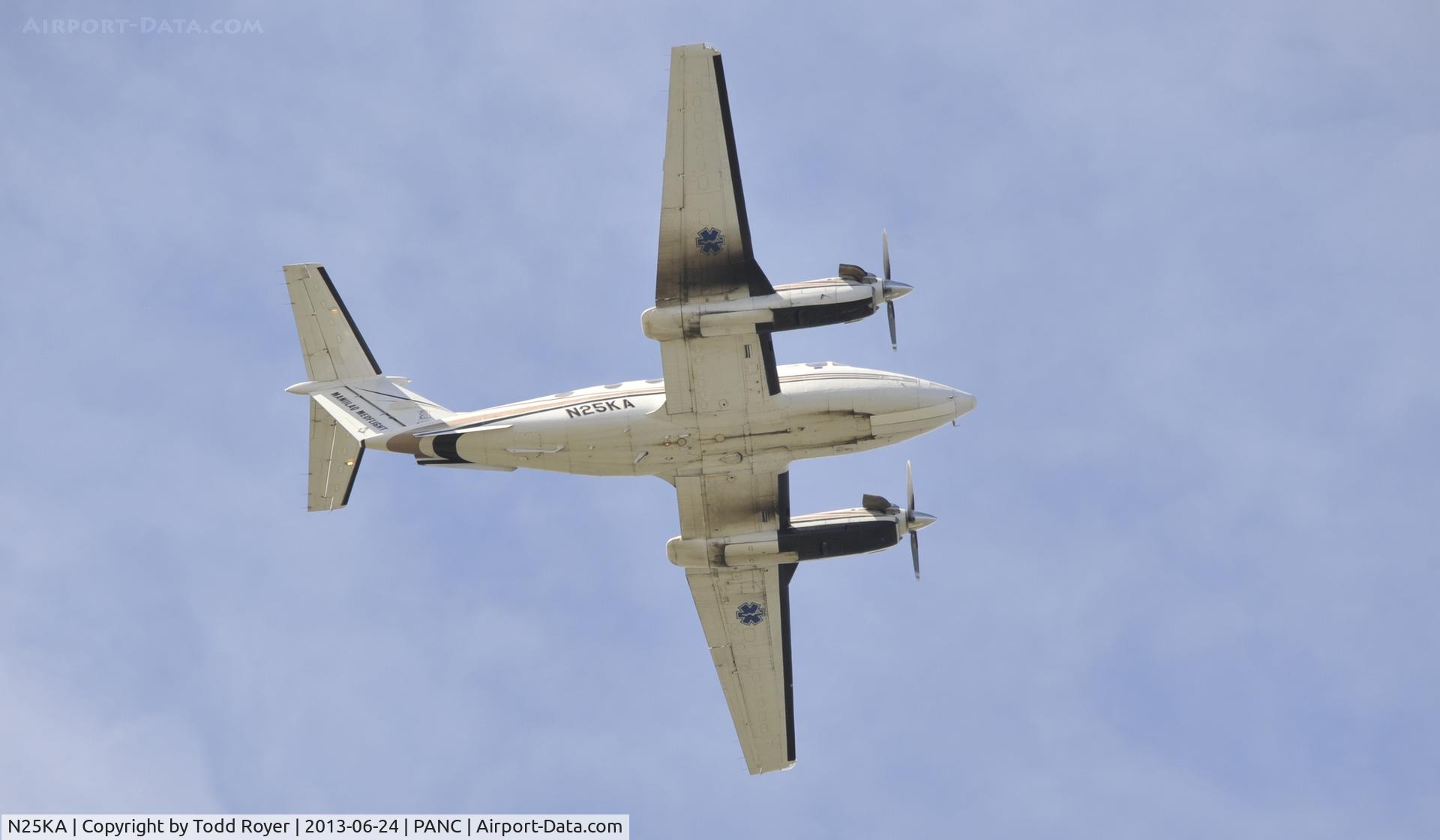 N25KA, 1980 Beech 200 Super King Air C/N BB-783, Departing Anchorage