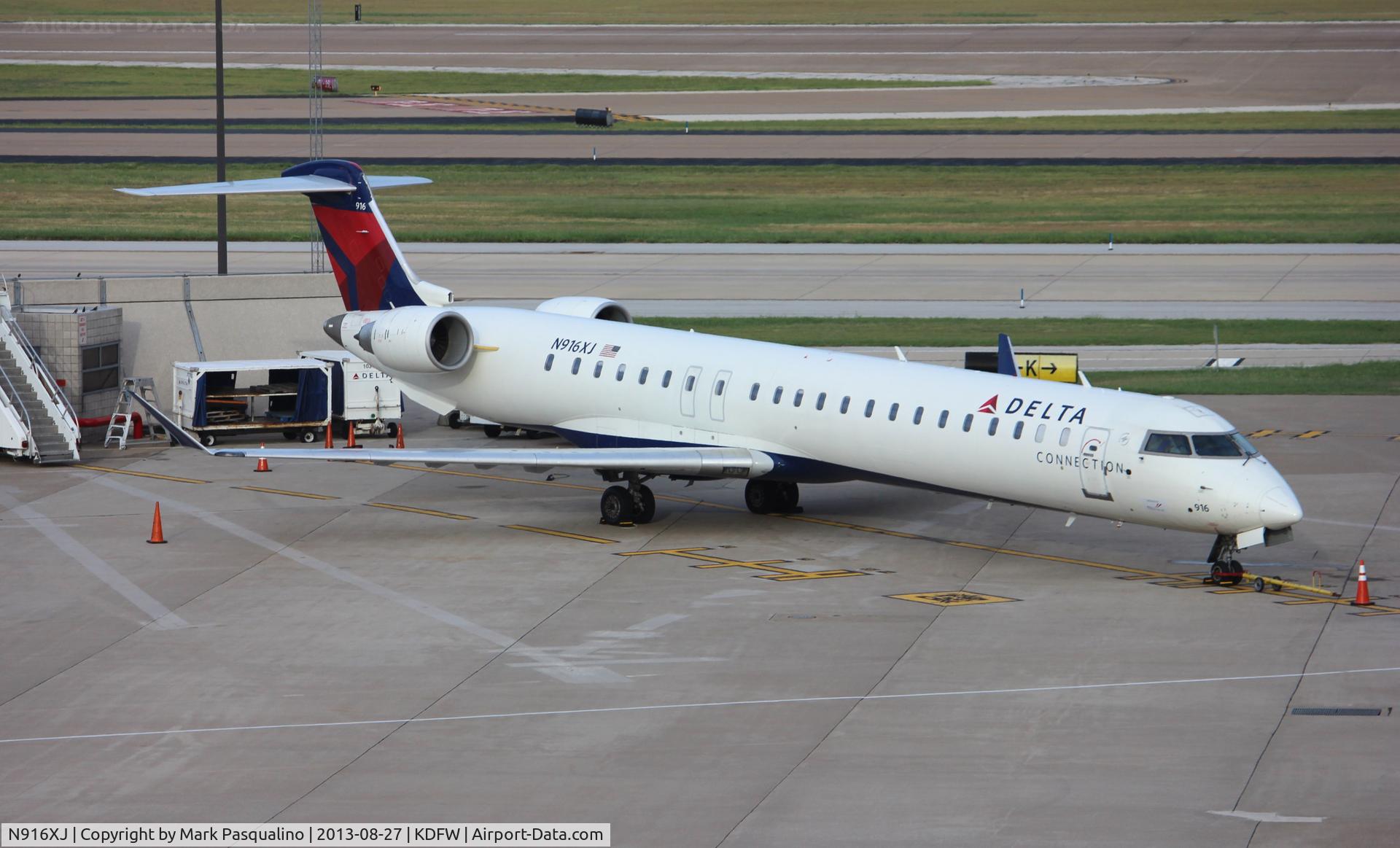 N916XJ, 2008 Bombardier CRJ-900ER (CL-600-2D24) C/N 15154, CL600-2D24