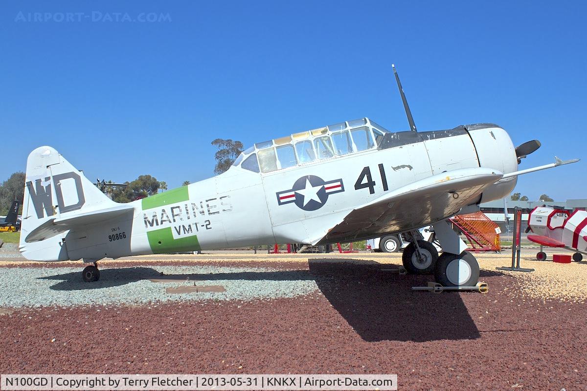 N100GD, North American SNJ-5 Texan C/N 90866, Displayed at the Flying Leatherneck Aviation Museum in San Diego, California  ex BU90866