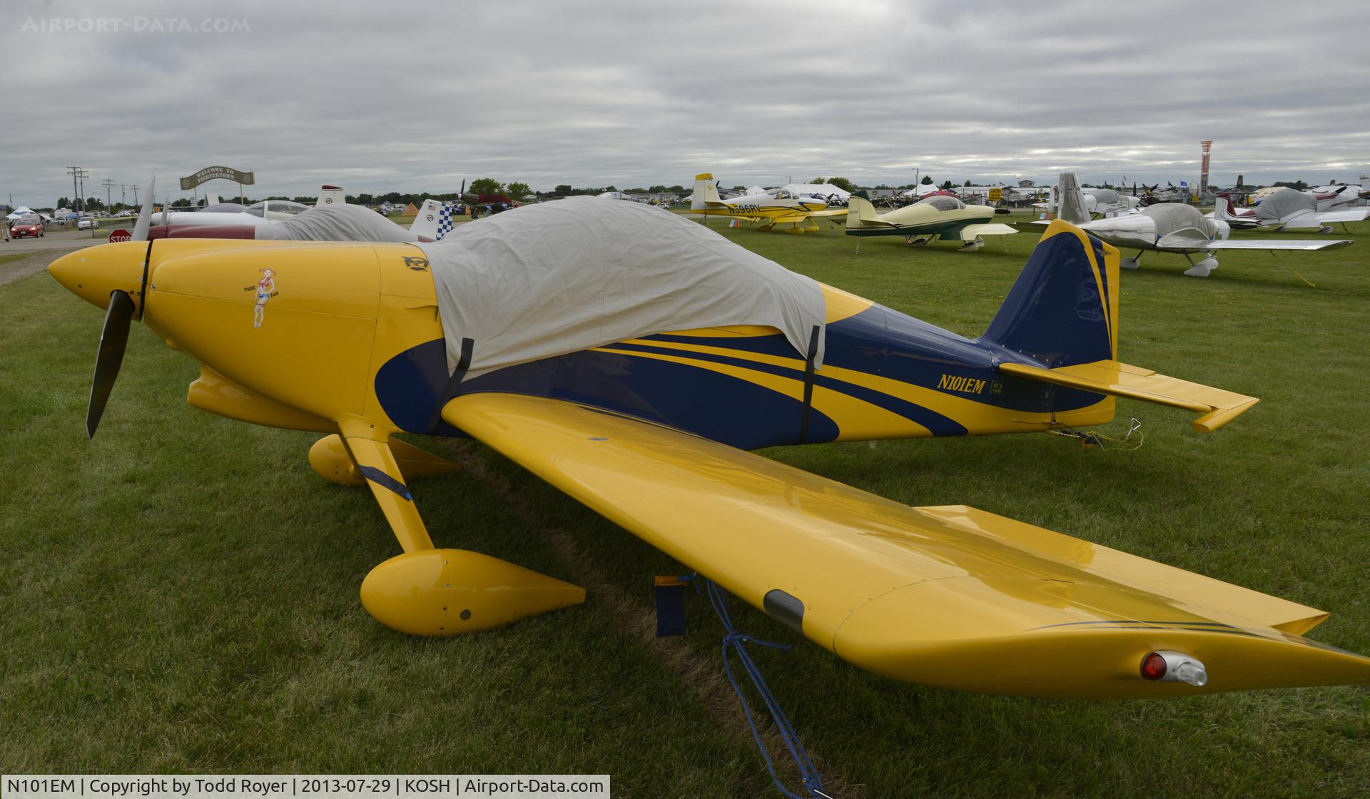 N101EM, 2002 Vans RV-6 C/N 001 (N101EM), Airventure 2013