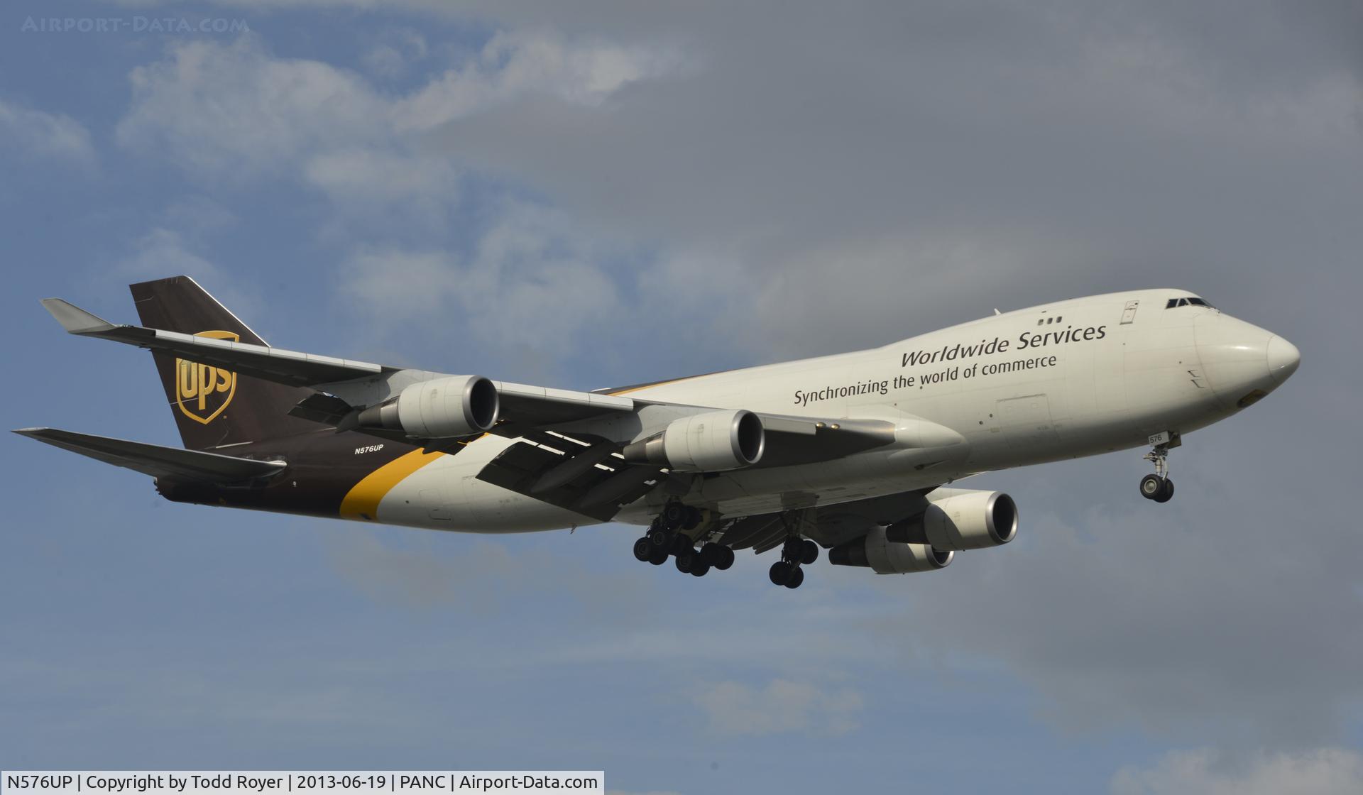 N576UP, 2008 Boeing 747-44AF C/N 35665, Arriving at Anchorage