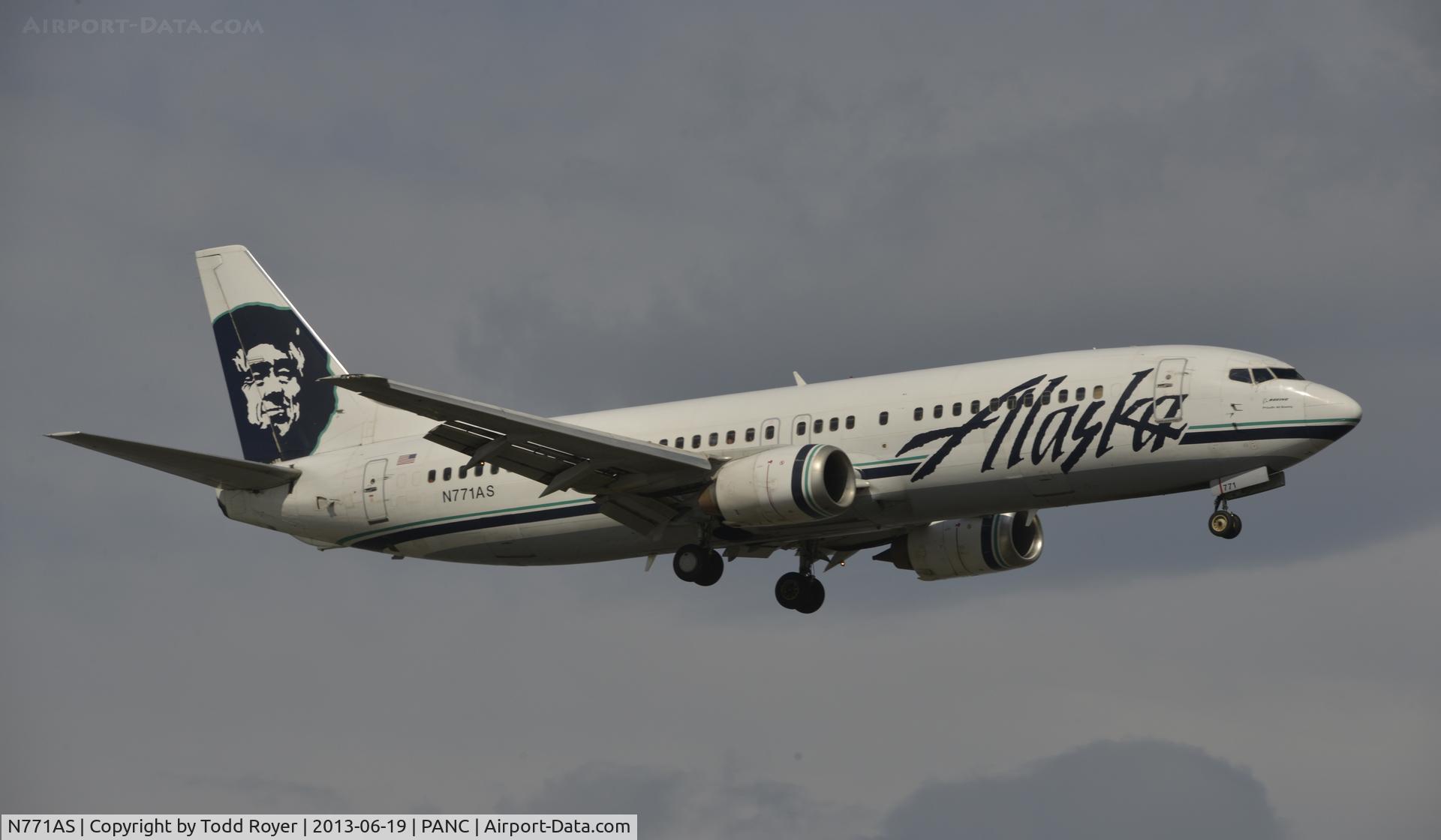 N771AS, 1993 Boeing 737-4Q8 C/N 25104, Arriving at Anchorage