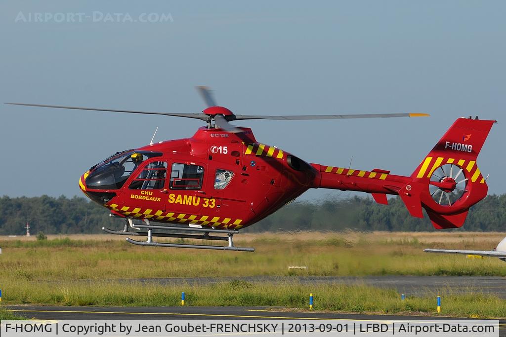 F-HOMG, Eurocopter EC-135P-2 C/N 0441, SAMU 33 landing FATO