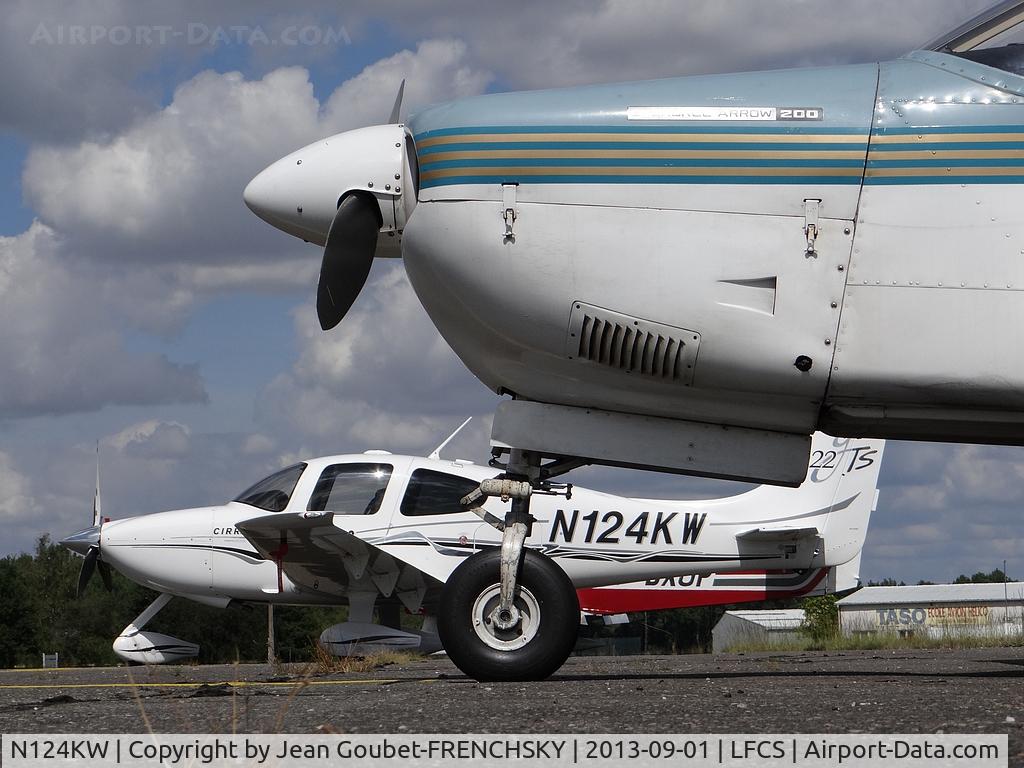 N124KW, 2005 Cirrus SR22 C/N 1566, Cirrus with Cherokee'nose