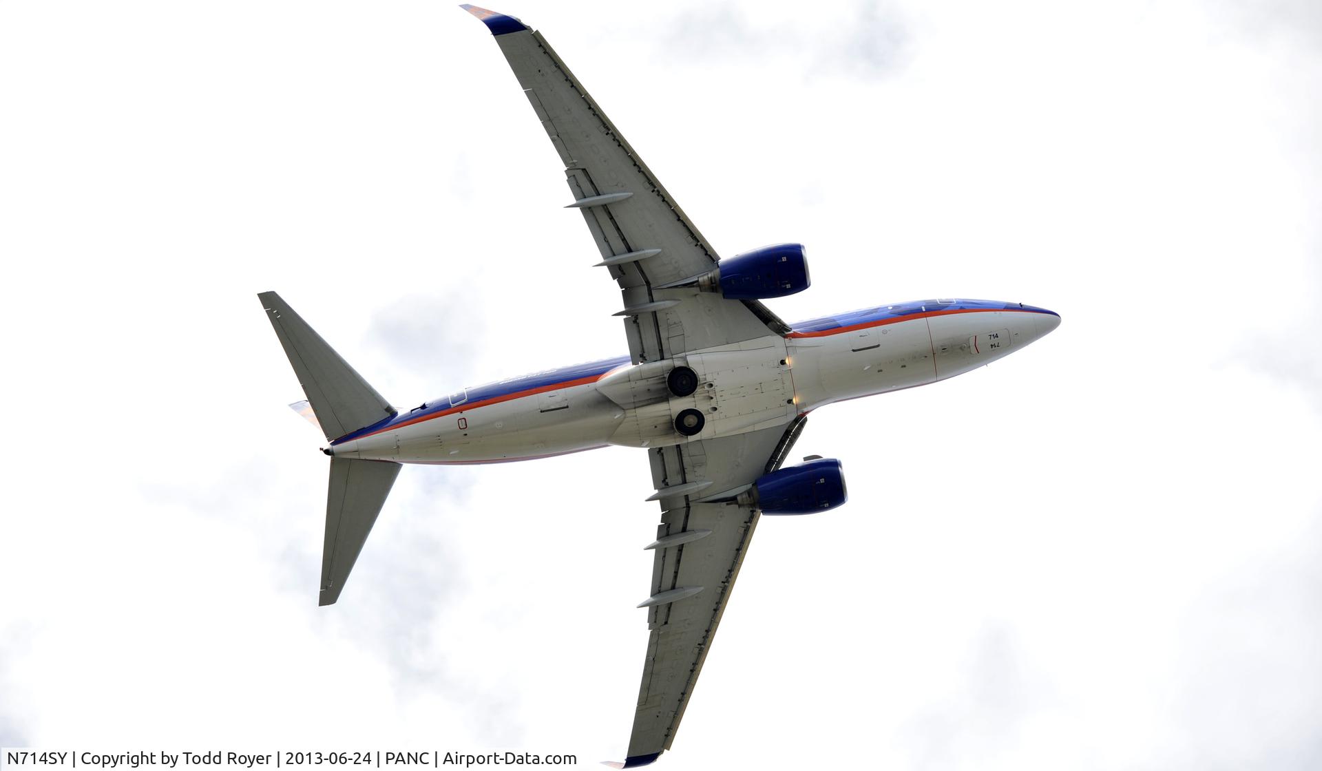 N714SY, 2003 Boeing 737-752 C/N 33786, Departing Anchorage