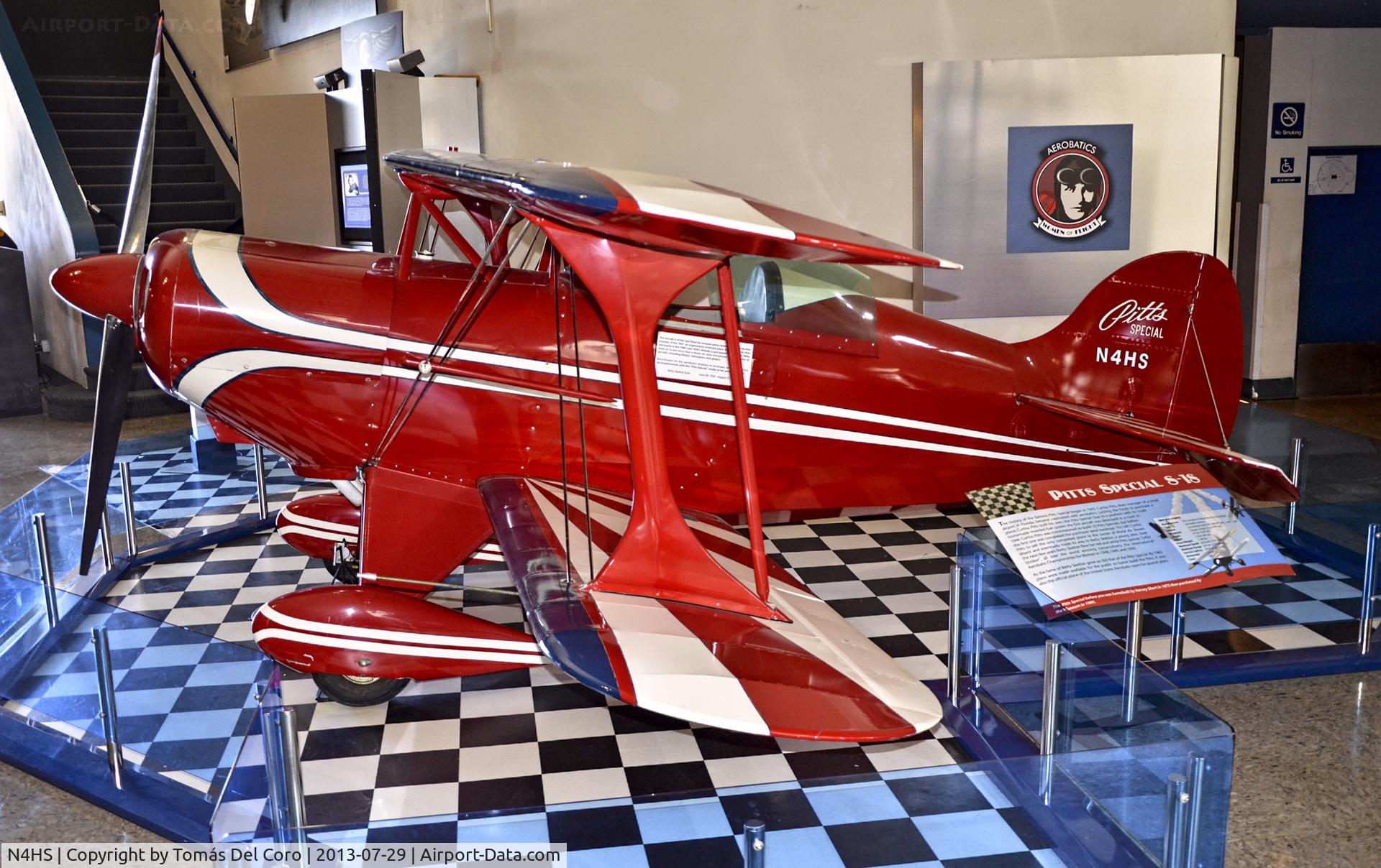 N4HS, 1975 Pitts S-1S Special C/N 10034, N4HS 1975 Short PITTS S-1S C/N 10034 - San Diego Air & Space Museum

TDelCoro
July 29, 2013