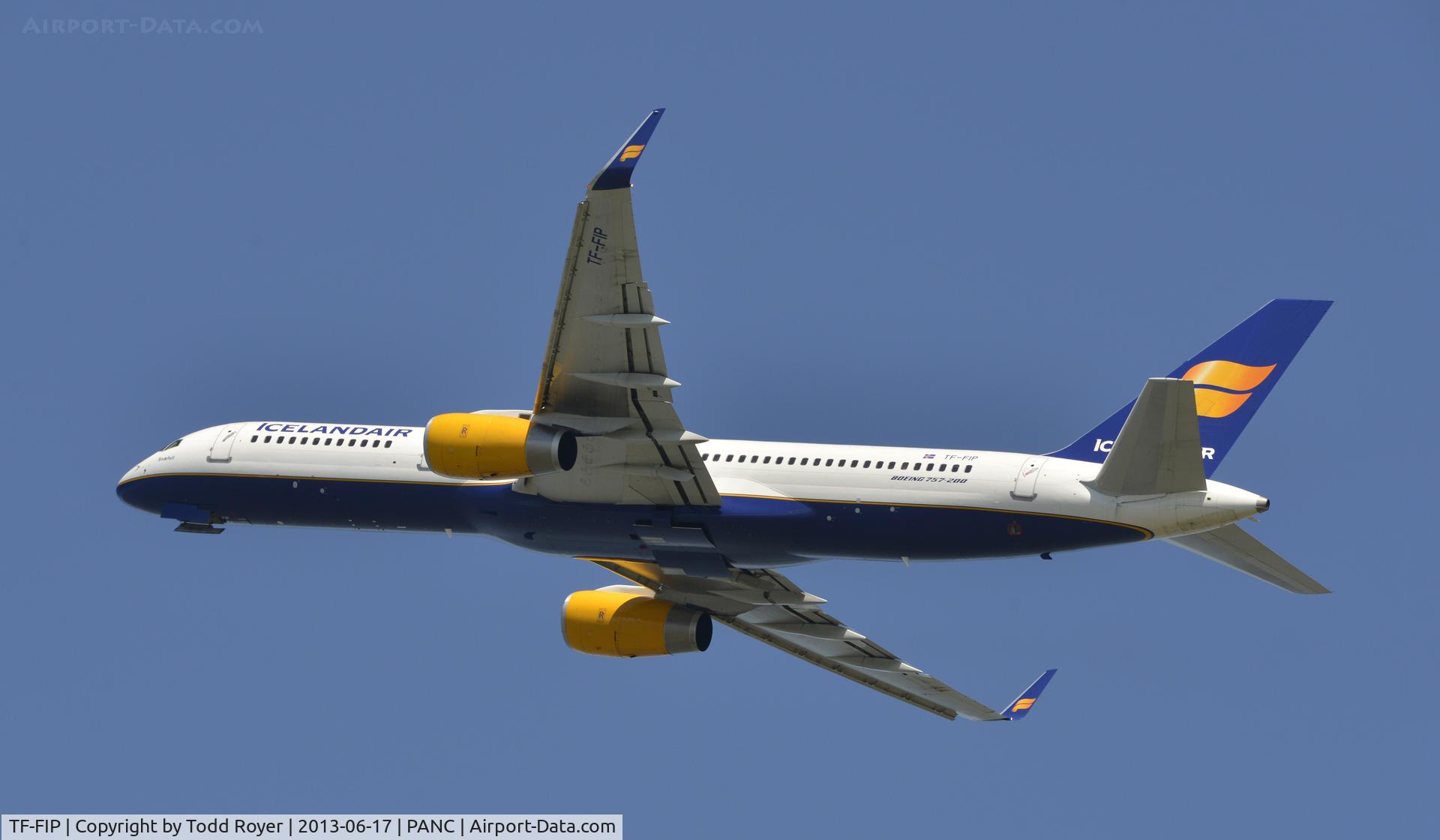 TF-FIP, 2000 Boeing 757-208 C/N 30423, Departing Anchorage