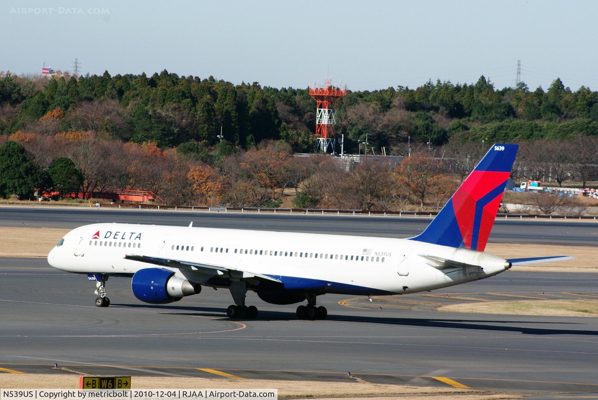 N539US, 1996 Boeing 757-251 C/N 26486, Narita 2010