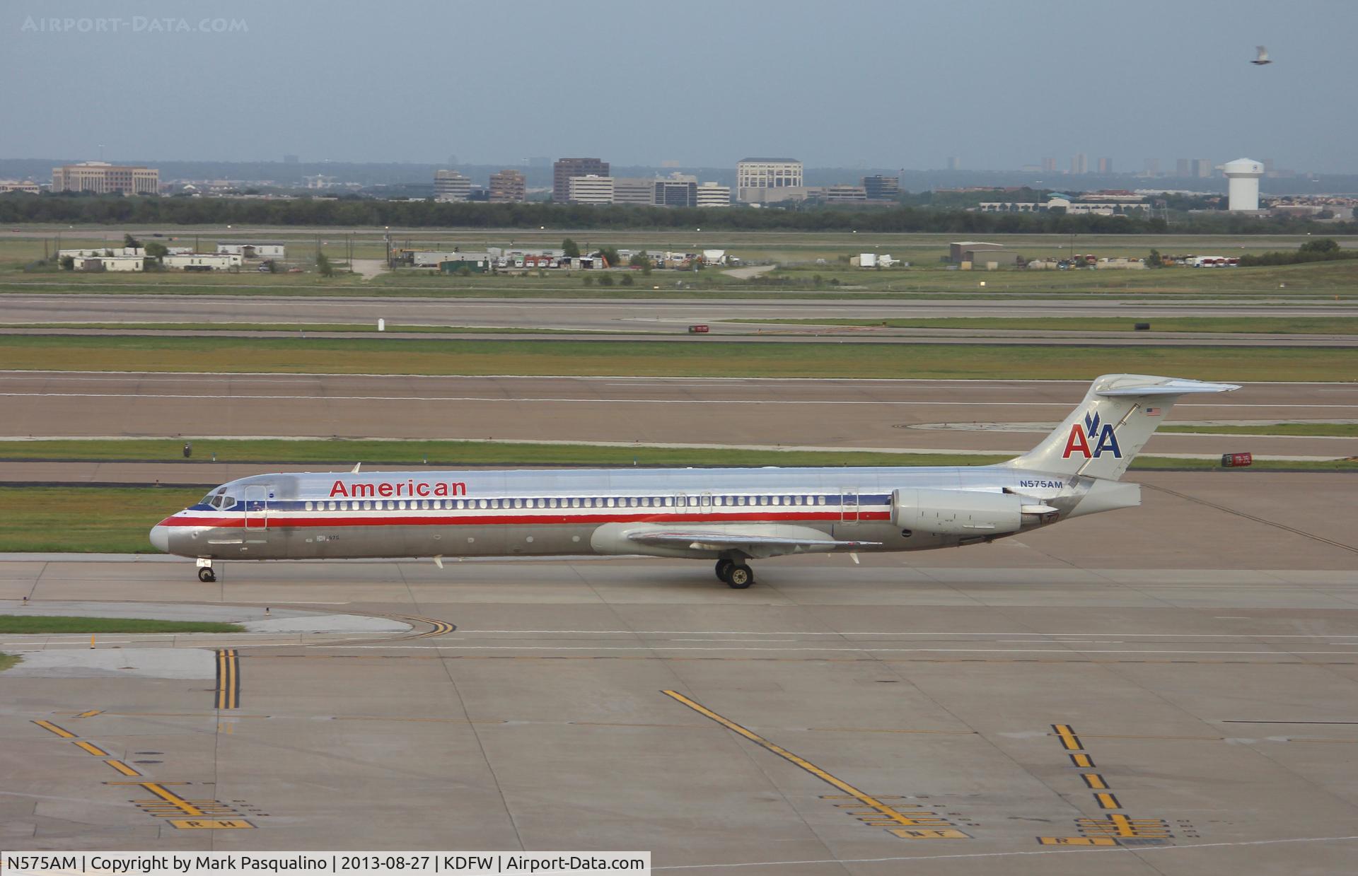 N575AM, 1991 McDonnell Douglas MD-82 (DC-9-82) C/N 53152, MD-82