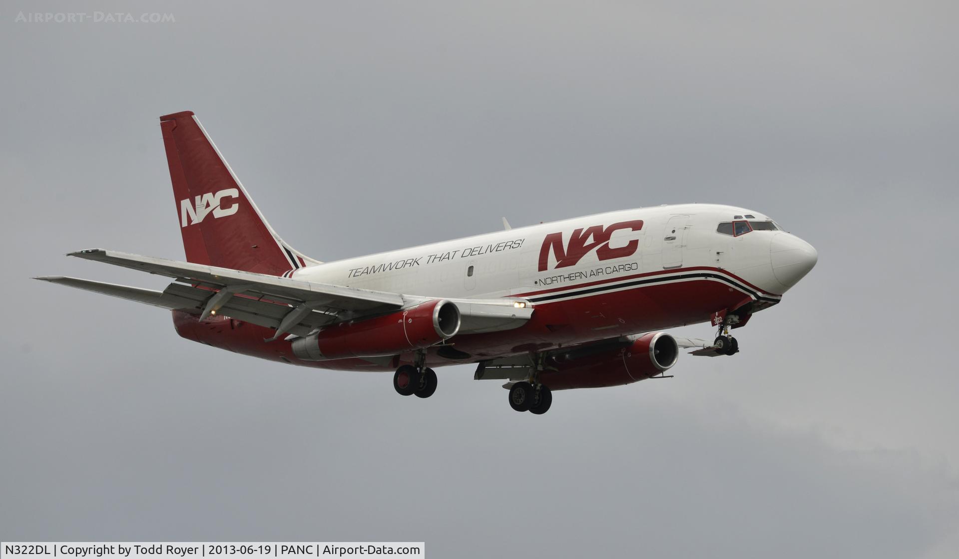 N322DL, 1984 Boeing 737-232 C/N 23094, Arriving at Anchorage
