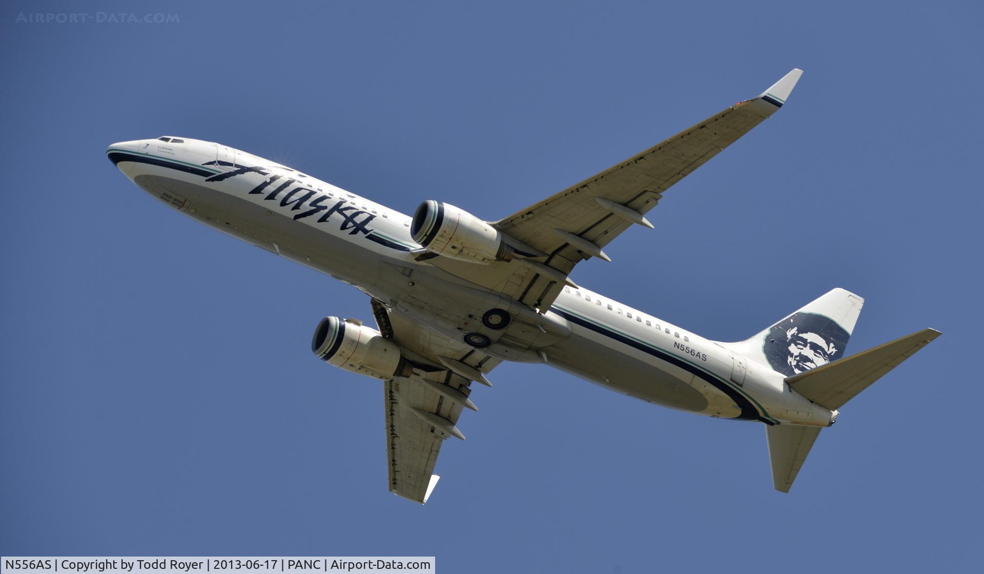 N556AS, 2006 Boeing 737-890 C/N 35175, Departing Anchorage