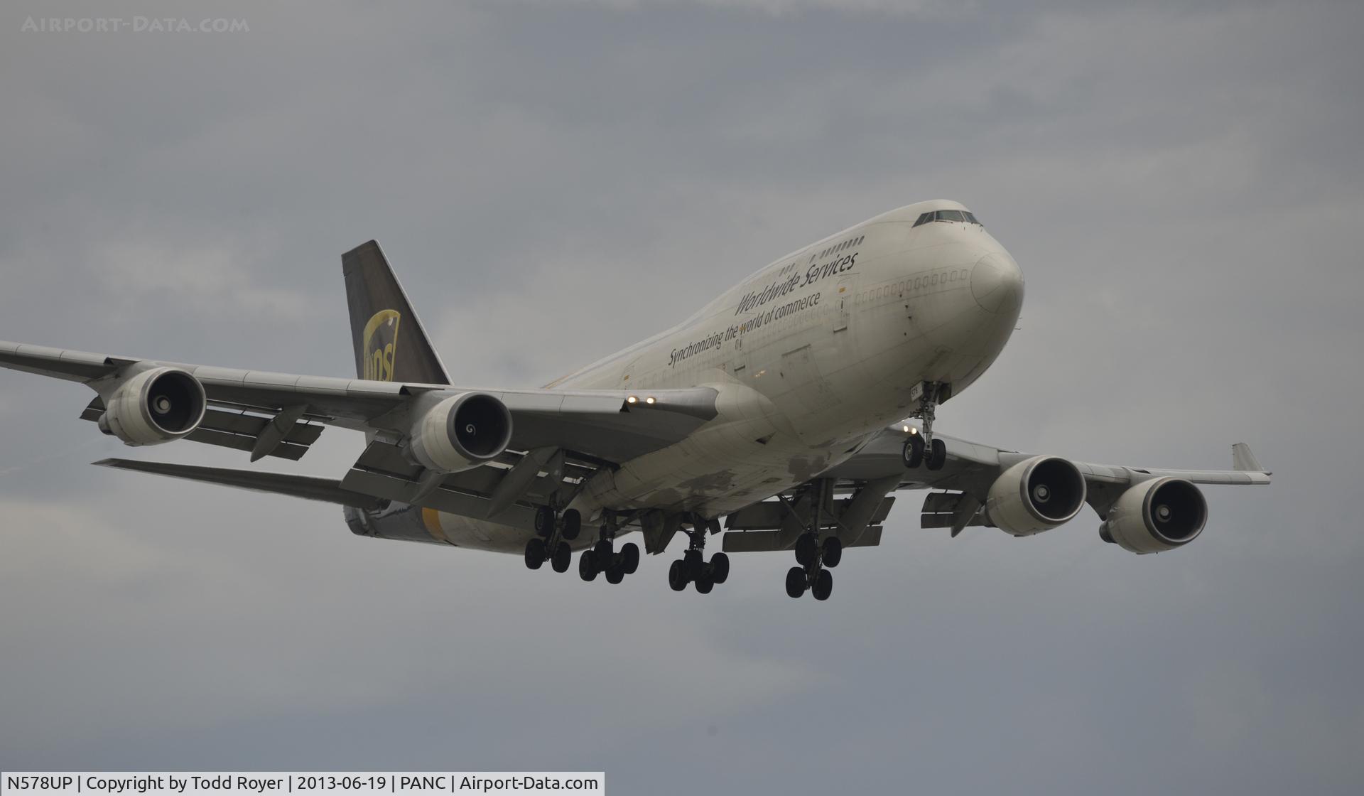 N578UP, 1993 Boeing 747-45EM(BCF) C/N 27154, Arriving at Anchorage