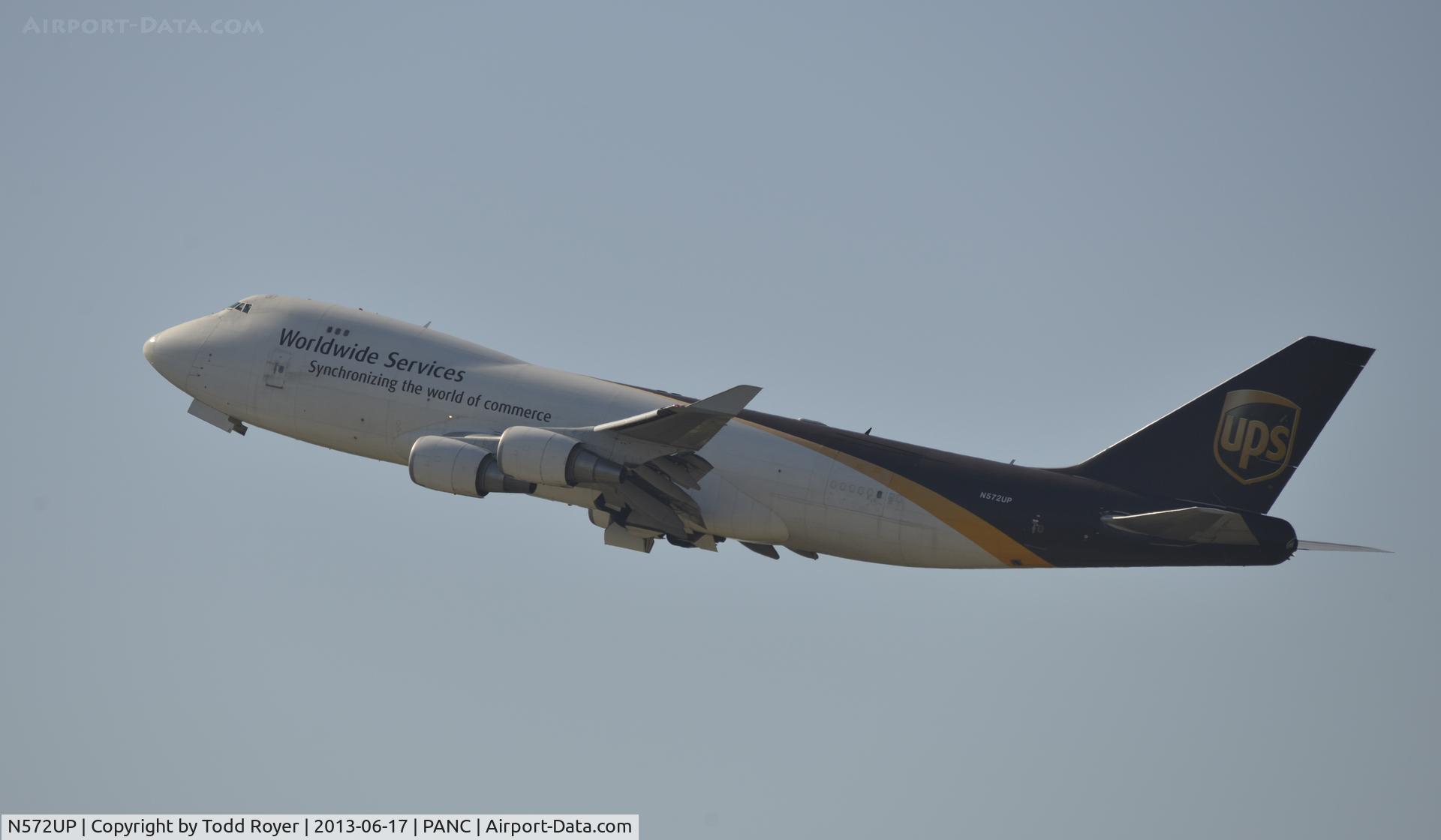 N572UP, 2007 Boeing 747-44AF C/N 35669, Departing Anchorage