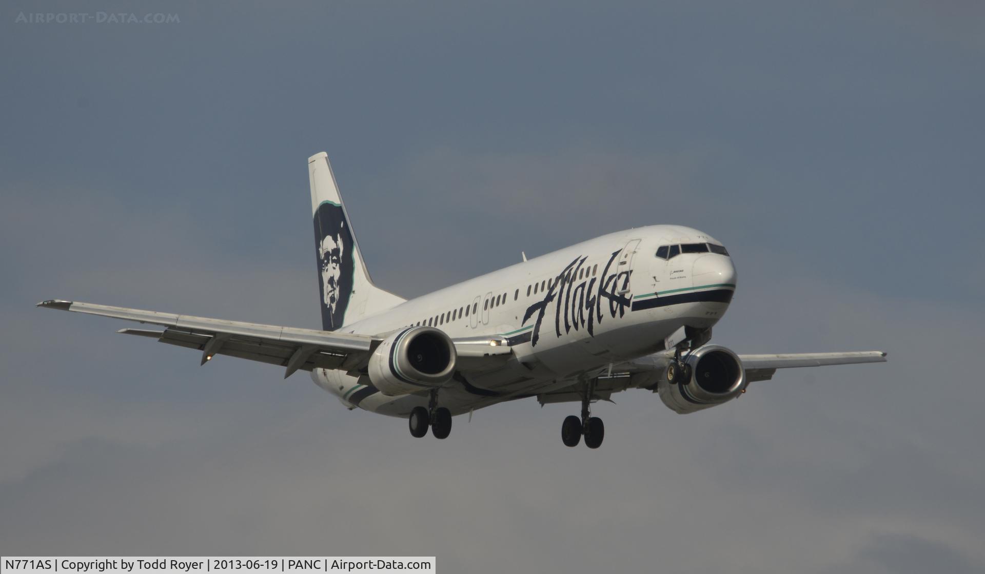 N771AS, 1993 Boeing 737-4Q8 C/N 25104, Arriving at Anchorage