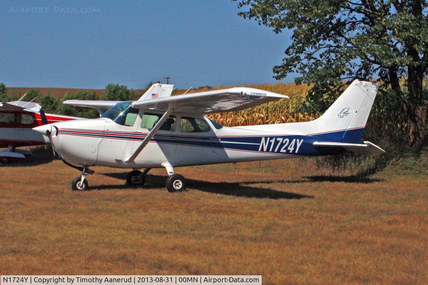 N1724Y, 1977 Cessna 172N Skyhawk C/N 17268676, 1977 Cessna 172N, c/n: 17268676