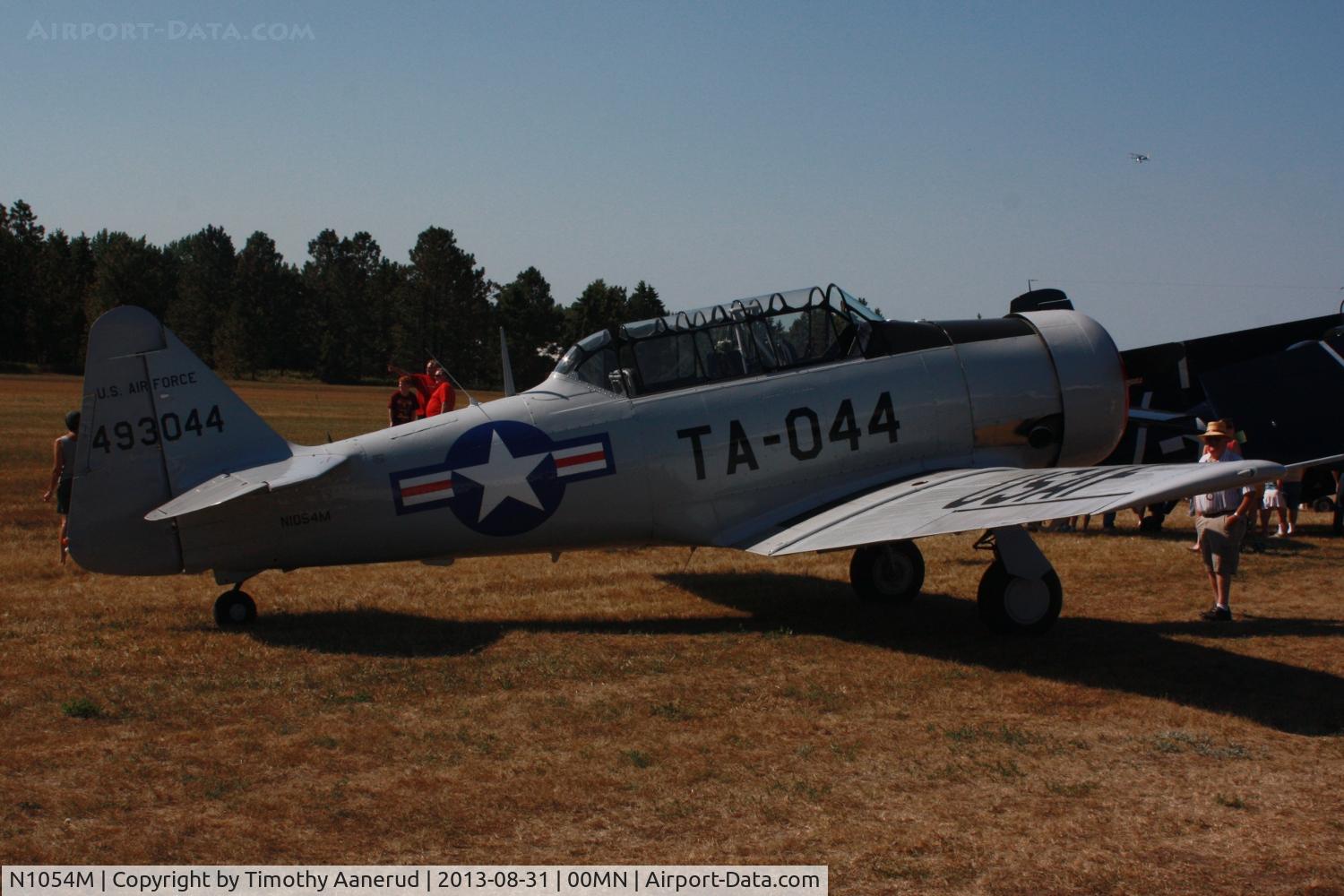 N1054M, 1950 North American T-6G Texan C/N 168-148, 1950 North American T-6G, c/n: 49-3044