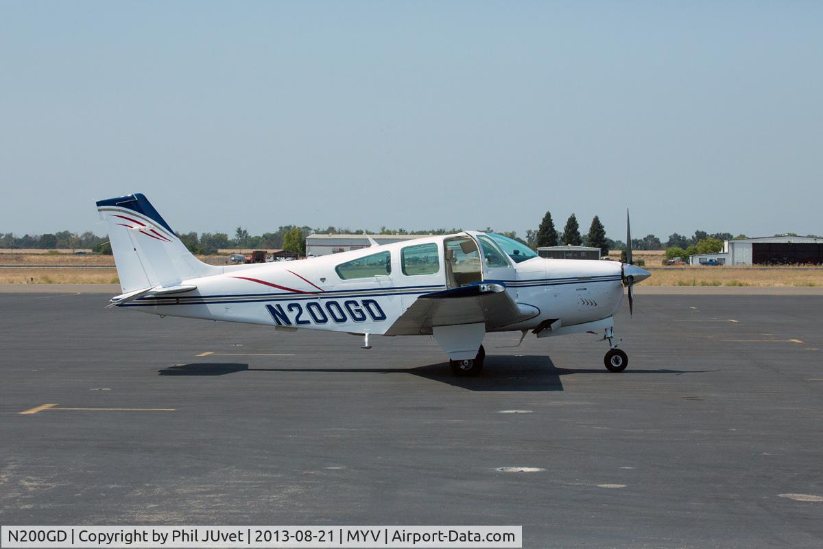 N200GD, 1988 Beech F33A Bonanza C/N CE-1264, Photographed at Yuba County Airport, Marysville, CA.