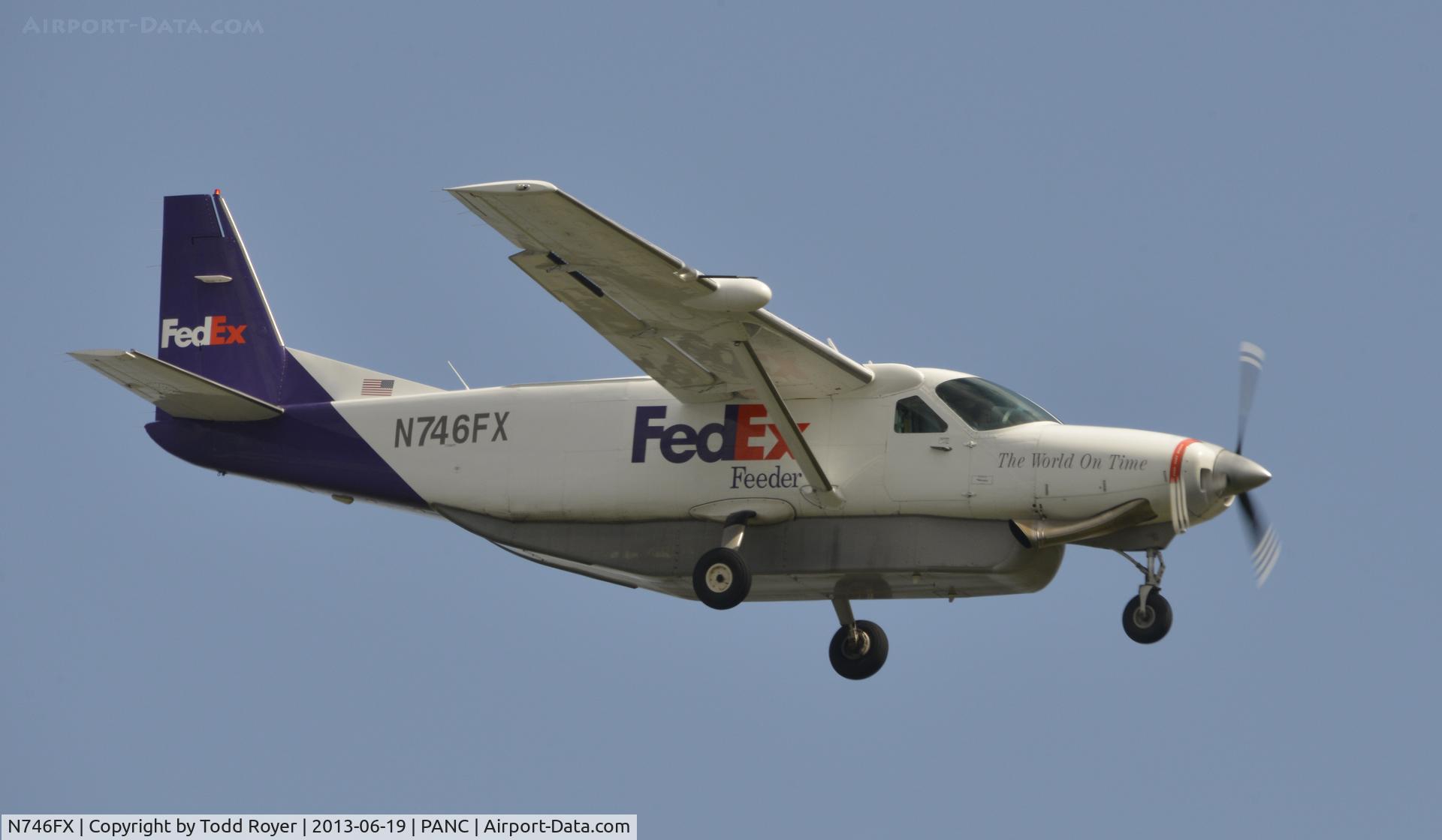 N746FX, 1995 Cessna 208B Super Cargomaster C/N 208B0498, Arriving at Anchorage