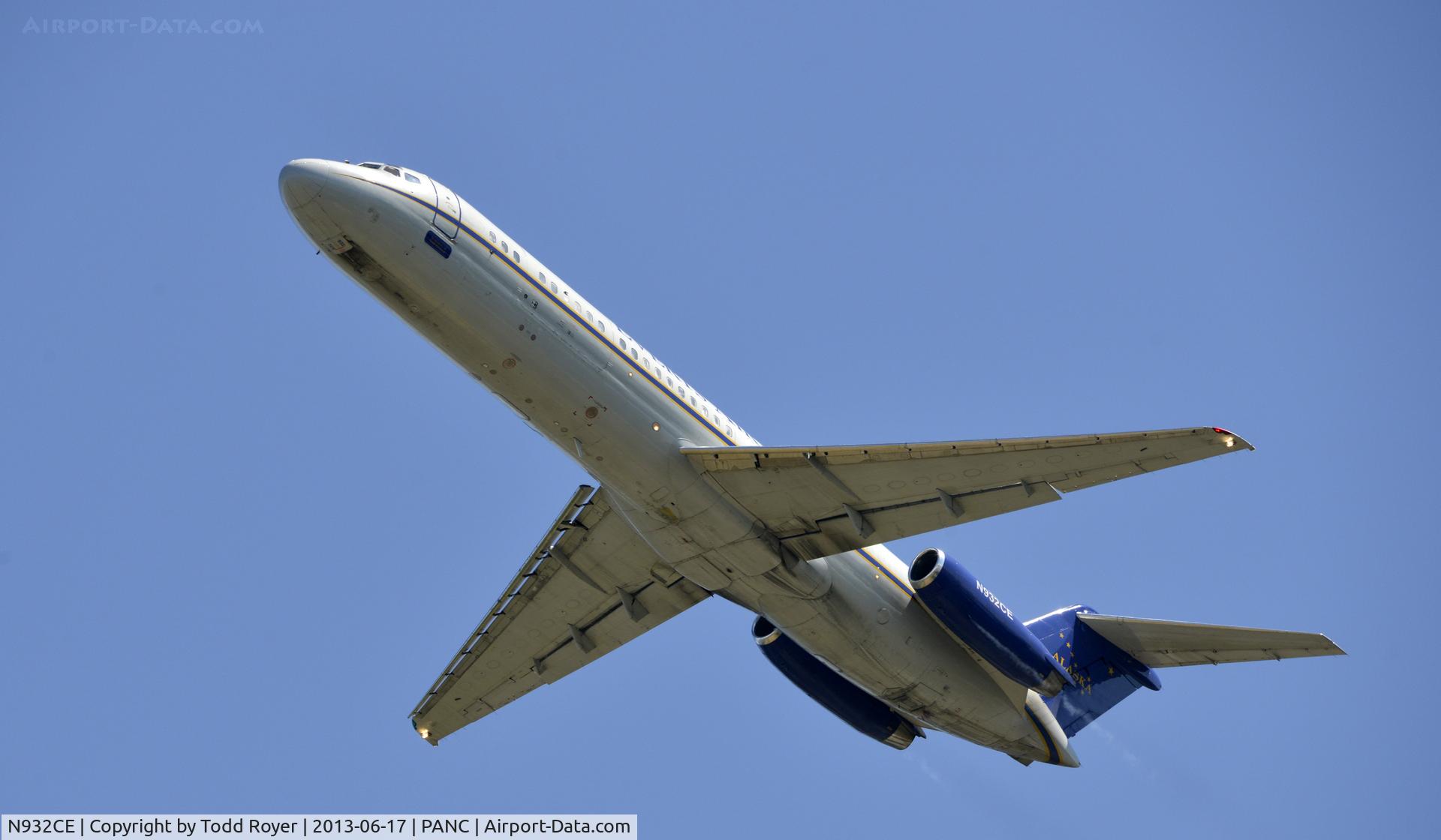 N932CE, 1970 Douglas DC-9-33F C/N 47465, Departing Anchorage