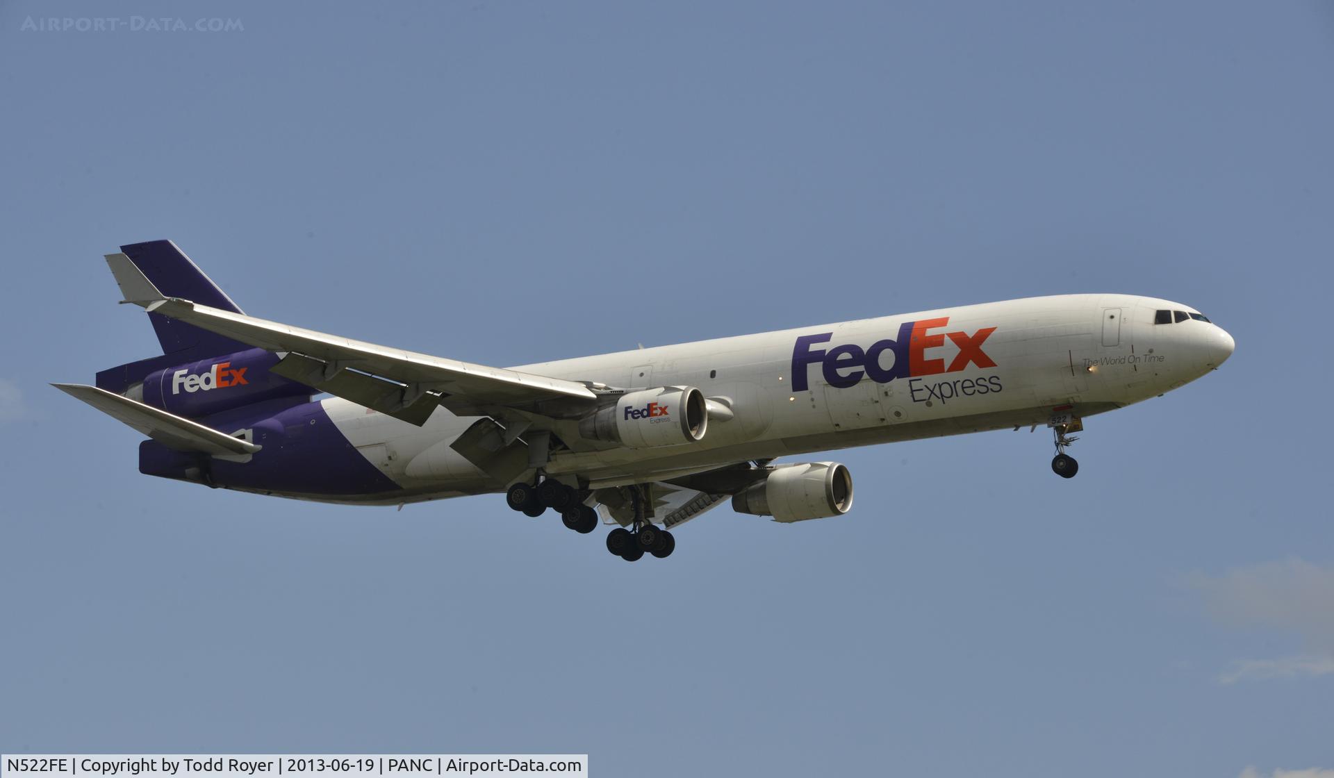 N522FE, 1992 McDonnell Douglas MD-11F C/N 48476, Arriving at Anchorage