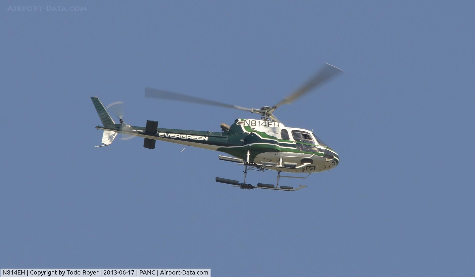 N814EH, 1992 Eurocopter AS-350B-2 Ecureuil C/N 2641, Departing Anchorage