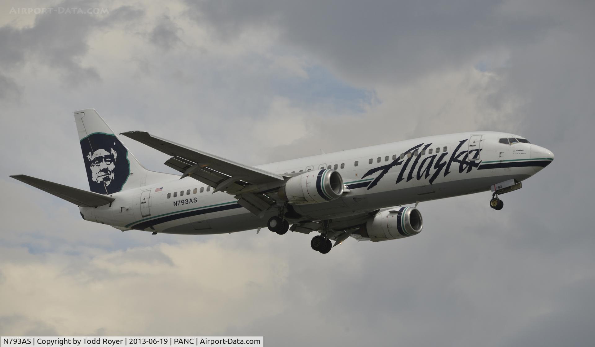 N793AS, 1998 Boeing 737-490 C/N 28888, Arriving at Anchorage