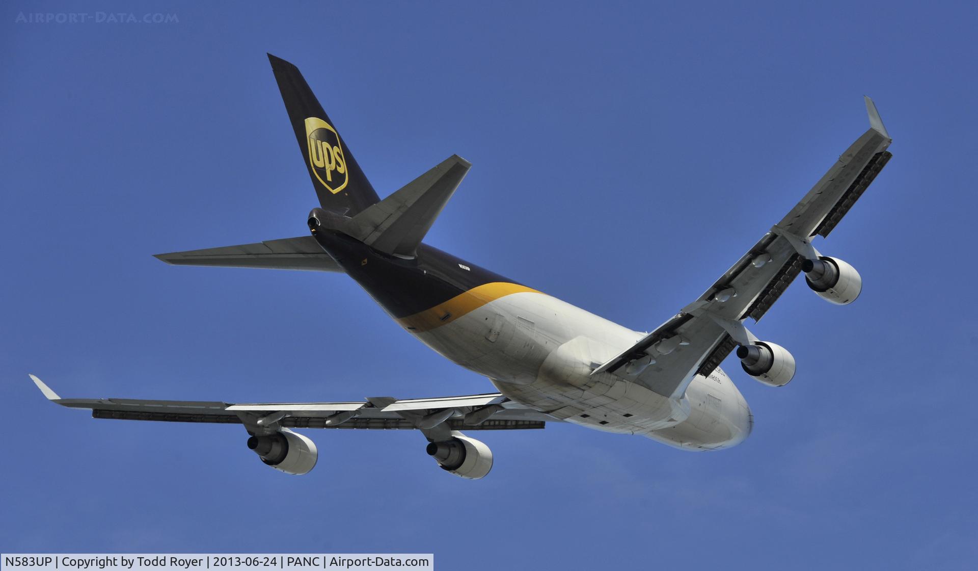 N583UP, 1993 Boeing 747-4R7F C/N 25867, Departing Anchorage