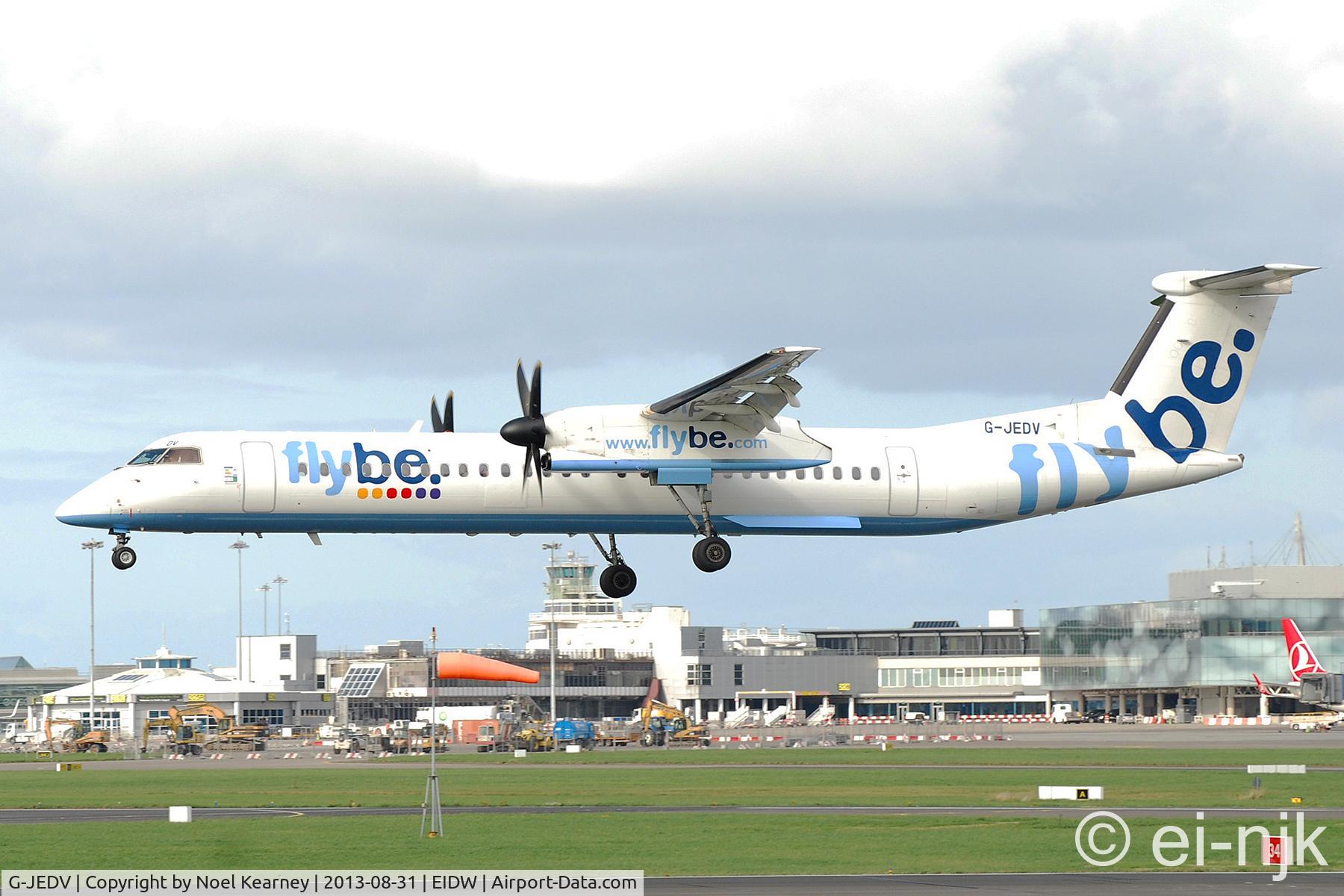 G-JEDV, 2004 De Havilland Canada DHC-8-402Q Dash 8 C/N 4090, Landing Rwy 28 at Dublin.