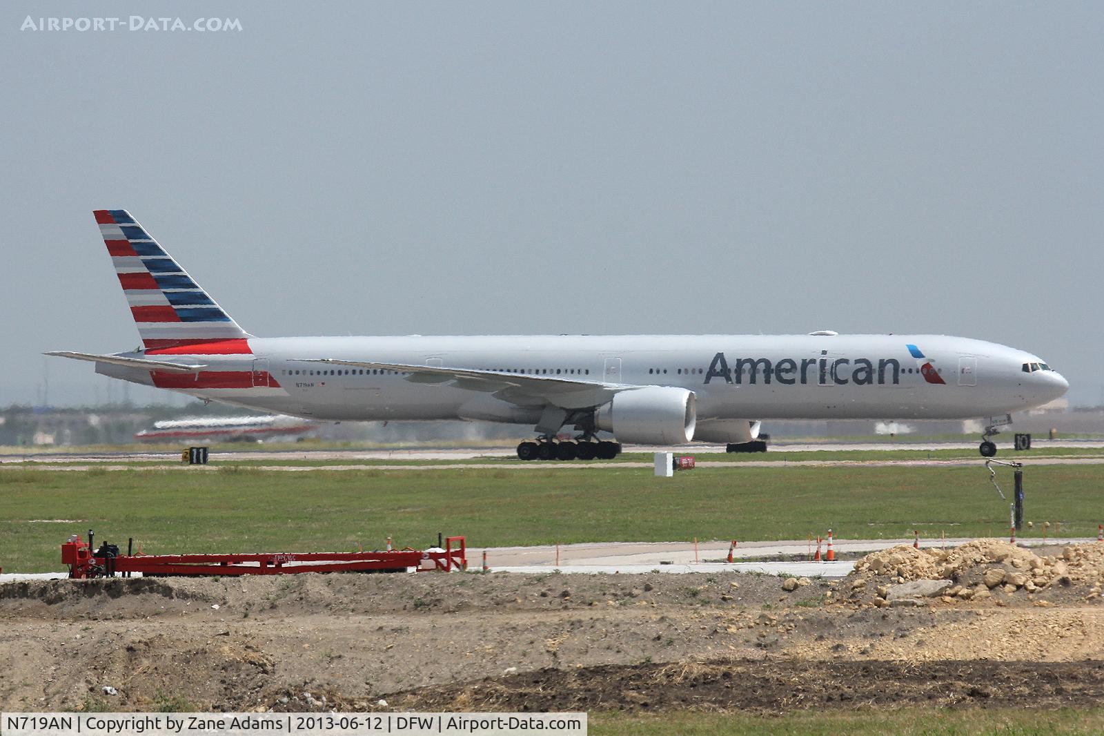 N719AN, 2013 Boeing 777-323/ER C/N 41668, At DFW Airport