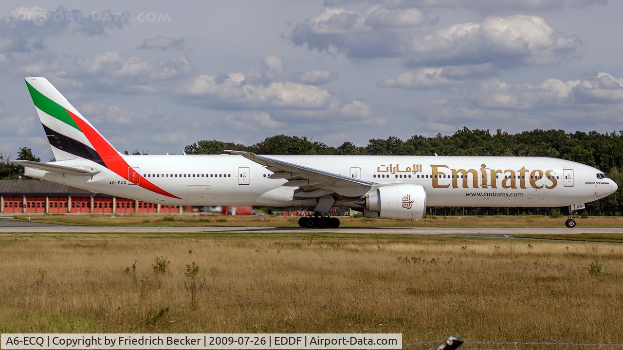 A6-ECQ, 2009 Boeing 777-36H/ER C/N 35588, departure via RW18W