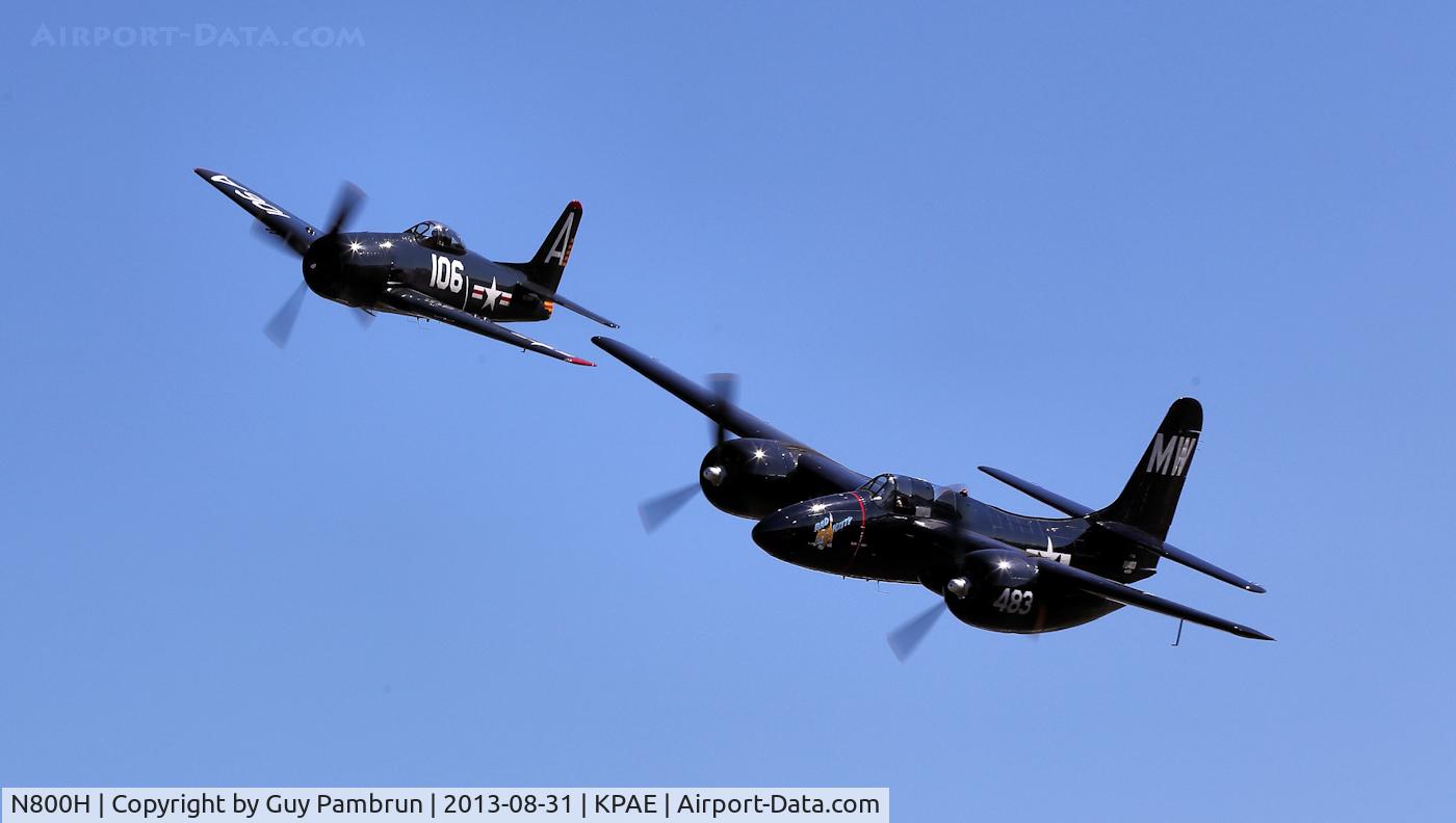 N800H, 1949 Grumman F8F-2 (G58) Bearcat C/N D.1126, Who is escorting who?