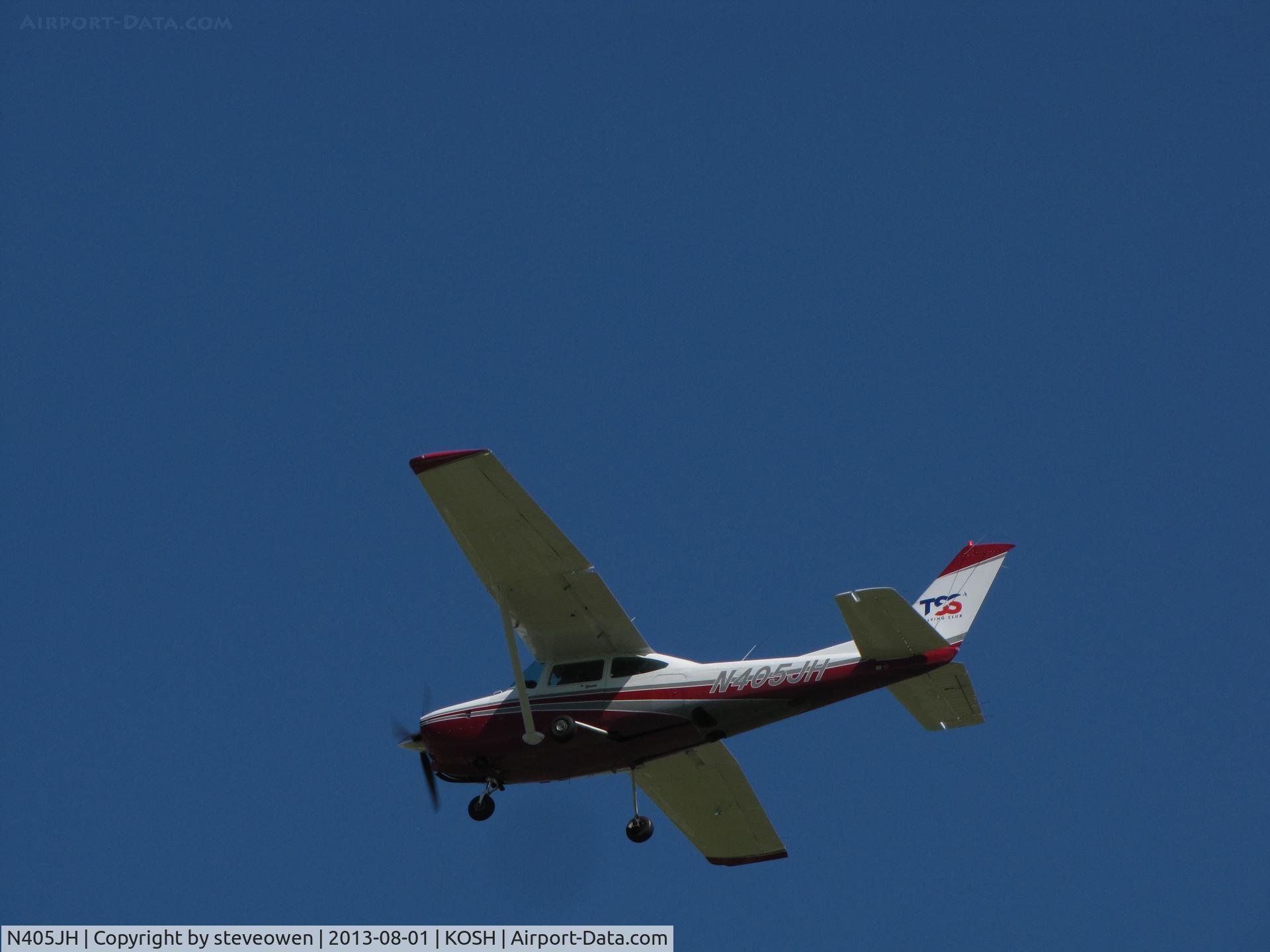 N405JH, 1981 Cessna R182 Skylane RG C/N R18201790, Leaving KOSH