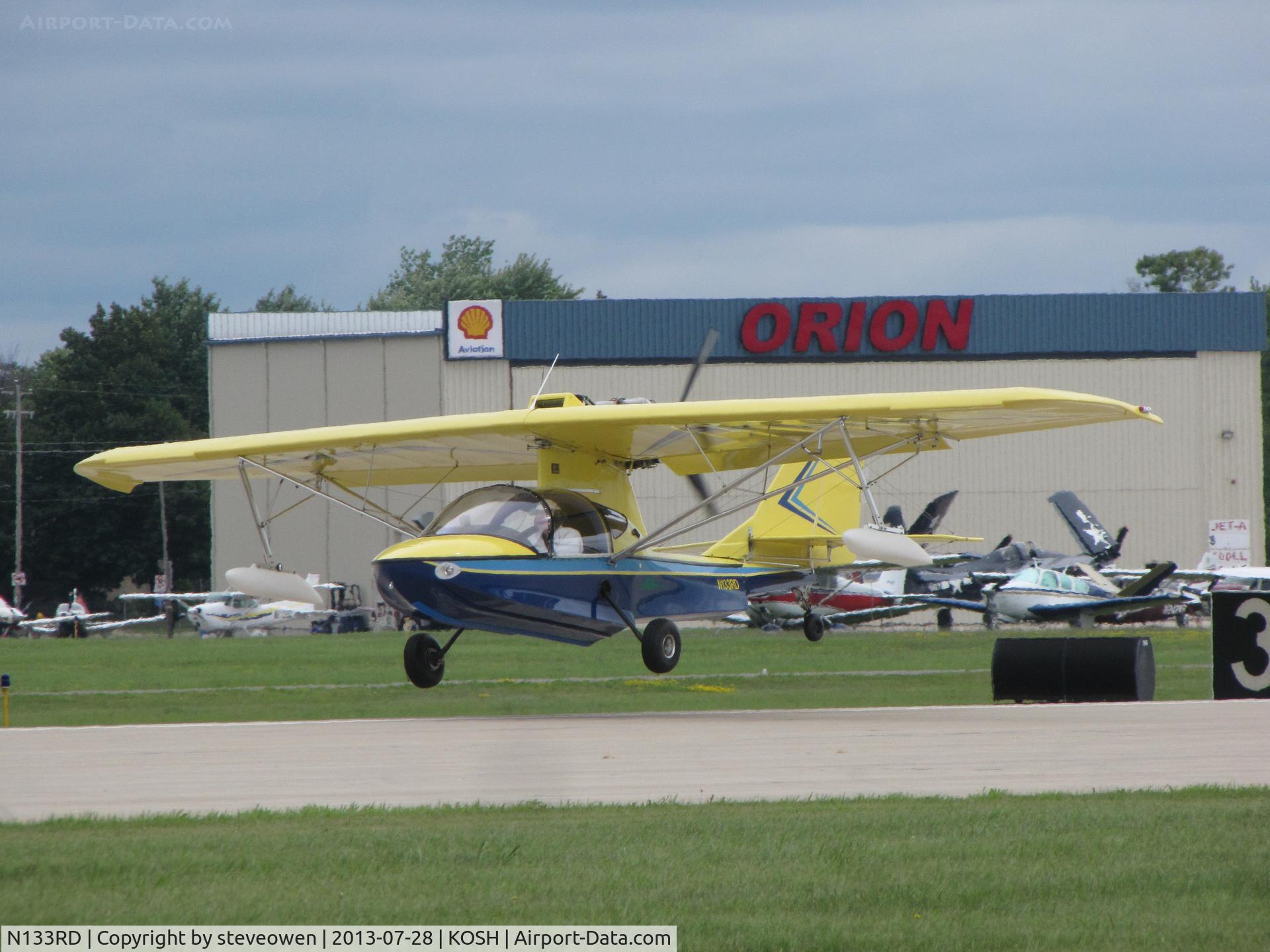 N133RD, 2007 Progressive Aerodyne Searey C/N 1DK396C, Landing Oshkosh