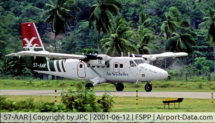 S7-AAR, 1977 De Havilland Canada DHC-6-310 Twin Otter C/N 539, The oldie but goodie DHC-6 taking off from Praslin Island, Seychelles