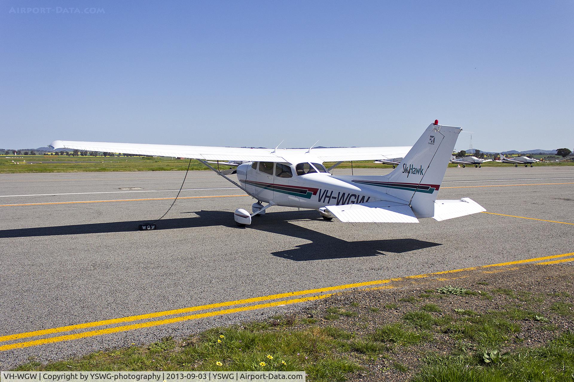 VH-WGW, 2002 Cessna 172R C/N 17281120, Wagga Air Centre (VH-WGW) Cessna 172R Skyhawk at Wagga Wagga Airport.