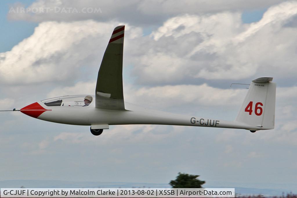 G-CJUF, 2000 Schempp-Hirth Ventus 2cT C/N 53, Schempp-Hirth Ventus 2CT being launched for a cross country flight during The Northern Regional Gliding Competition, Sutton Bank, North Yorks, August 2nd 2013.