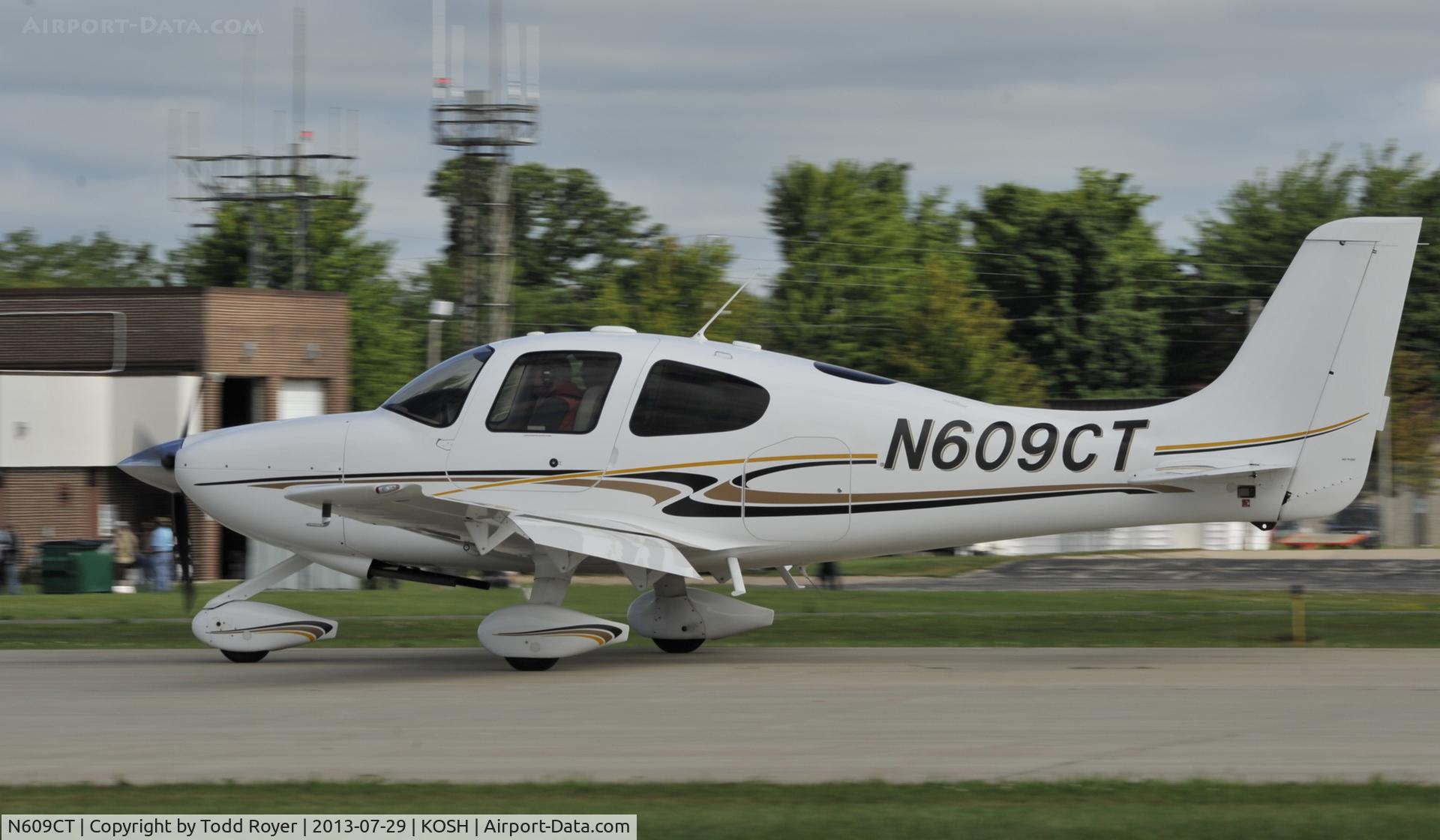 N609CT, 2006 Cirrus SR20 C/N 1721, Airventure 2013