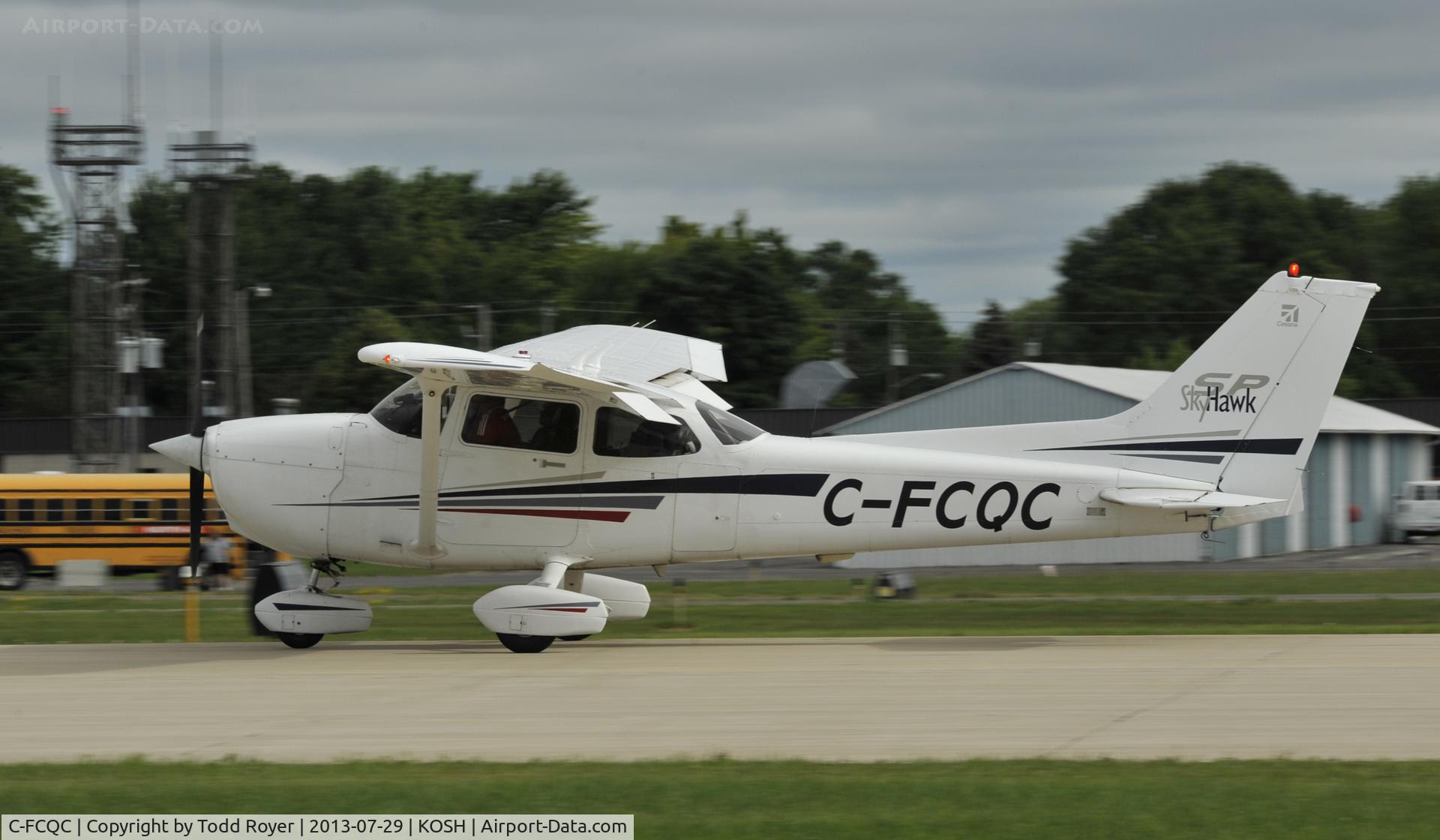 C-FCQC, 2002 Cessna 172S Skyhawk SP C/N 172S9270, Airventure 2013