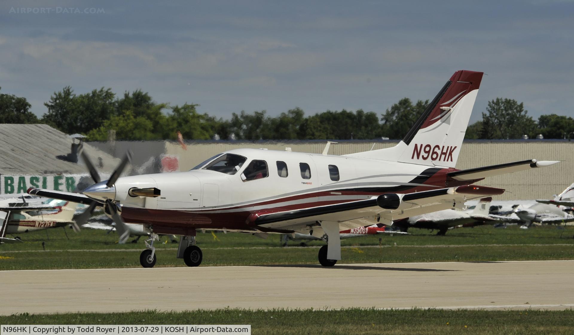 N96HK, Socata TBM-700 C/N 512, Airventure 2013