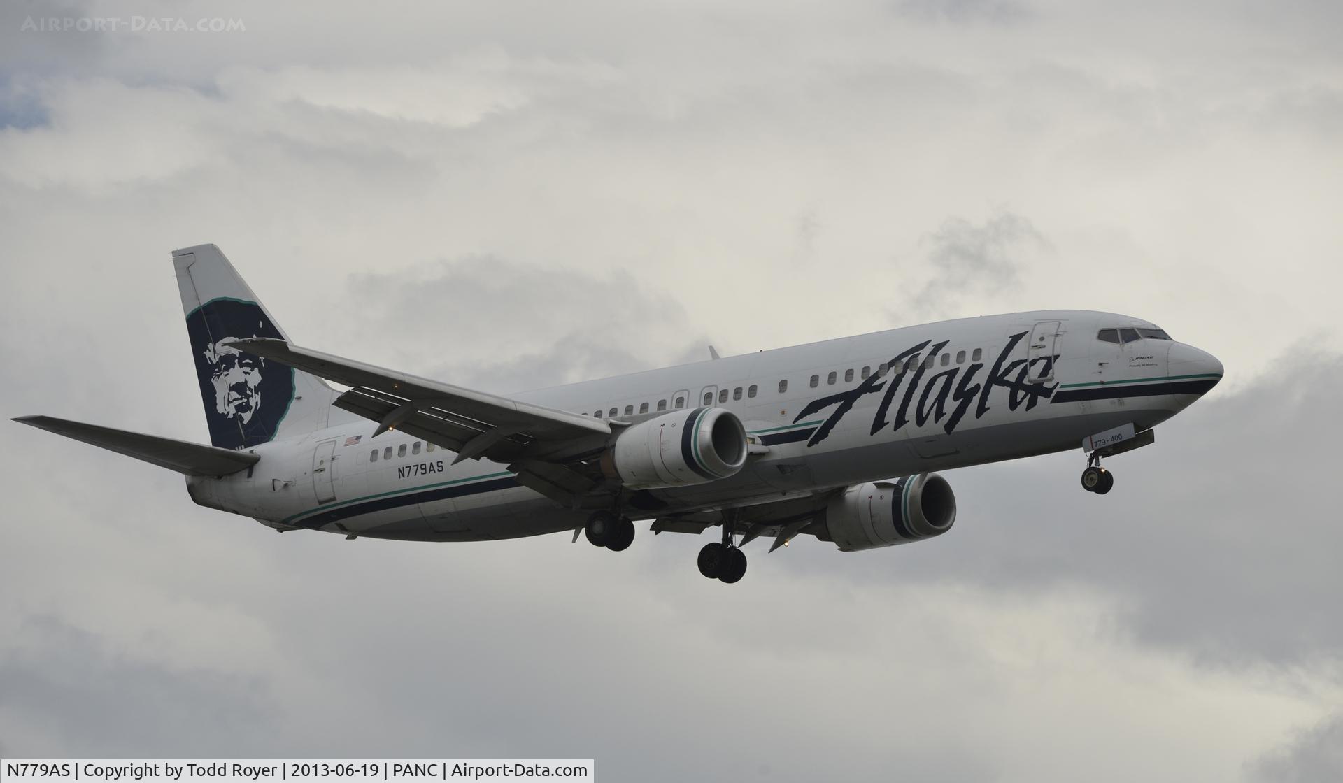 N779AS, 1994 Boeing 737-4Q8 C/N 25111, Arriving at Anchorage