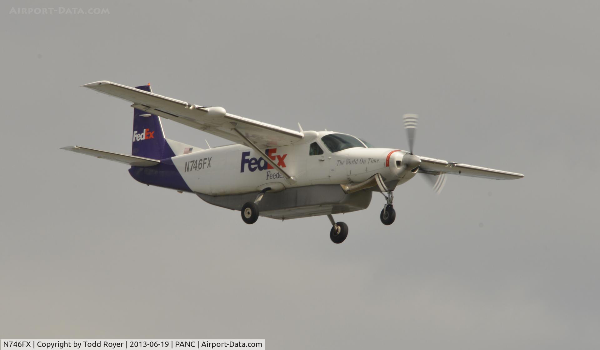 N746FX, 1995 Cessna 208B Super Cargomaster C/N 208B0498, Arriving at Anchorage