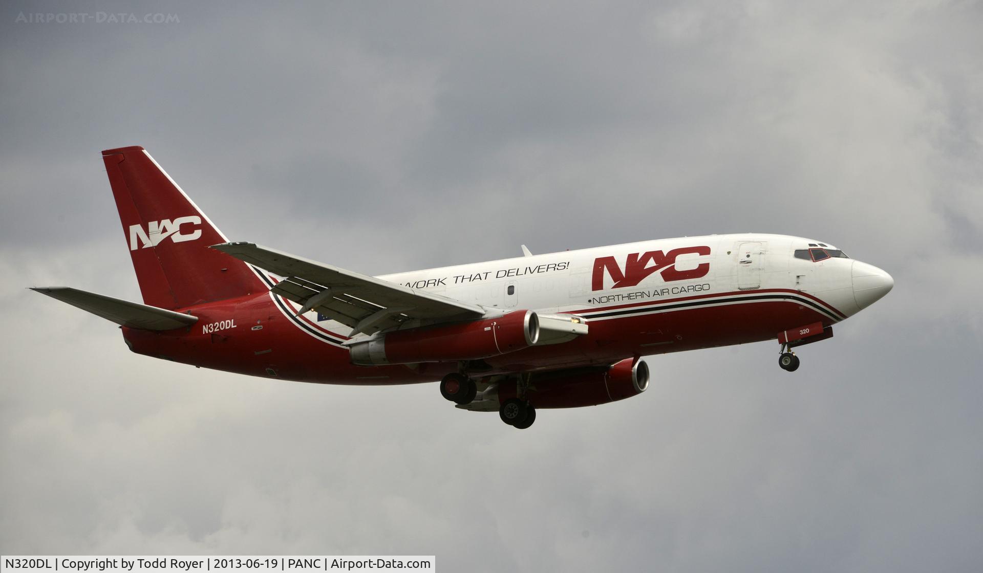 N320DL, 1984 Boeing 737-232 C/N 23092, Arriving at Anchorage